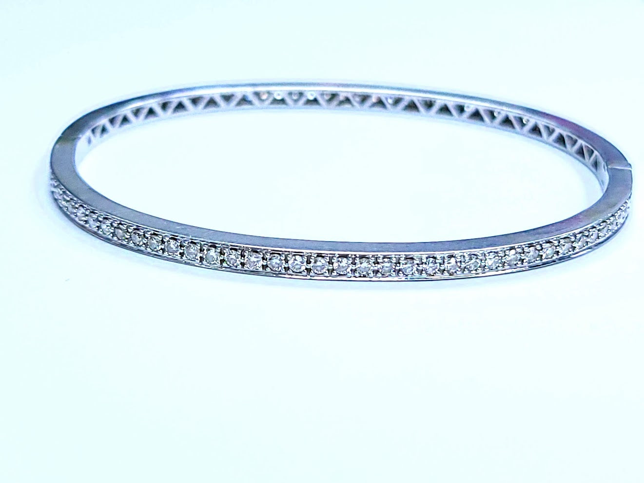 1.30 Carat Round Brilliant Diamond 18K White Gold Bangle Bracelet for Women - Elegant Wedding, Anniversary & Special Occasion Jewelry Gift