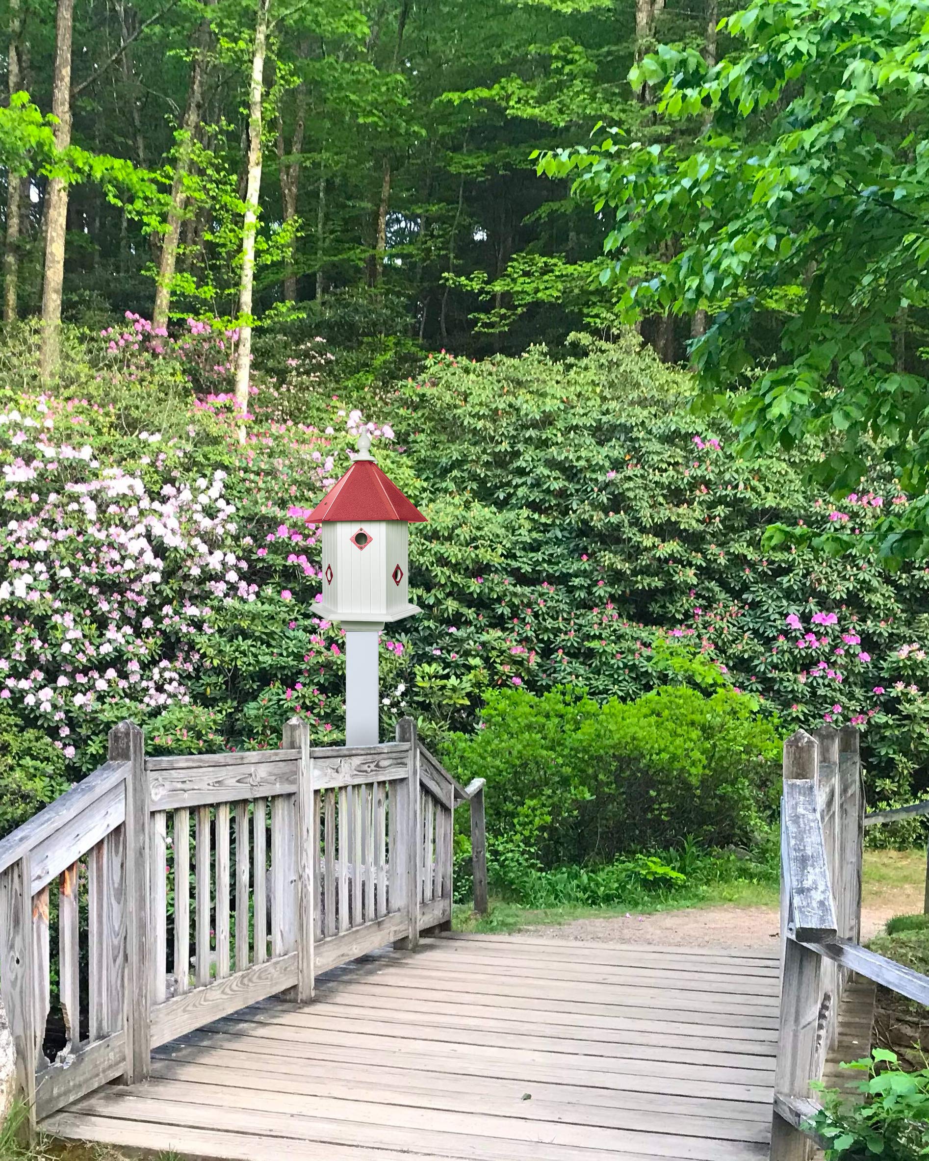 Handcrafted Merlot Magnolia Bird House - Outdoor Garden Decor for Attracting Wild Birds - Perfect for Backyards, Patios, and Nature Lovers
