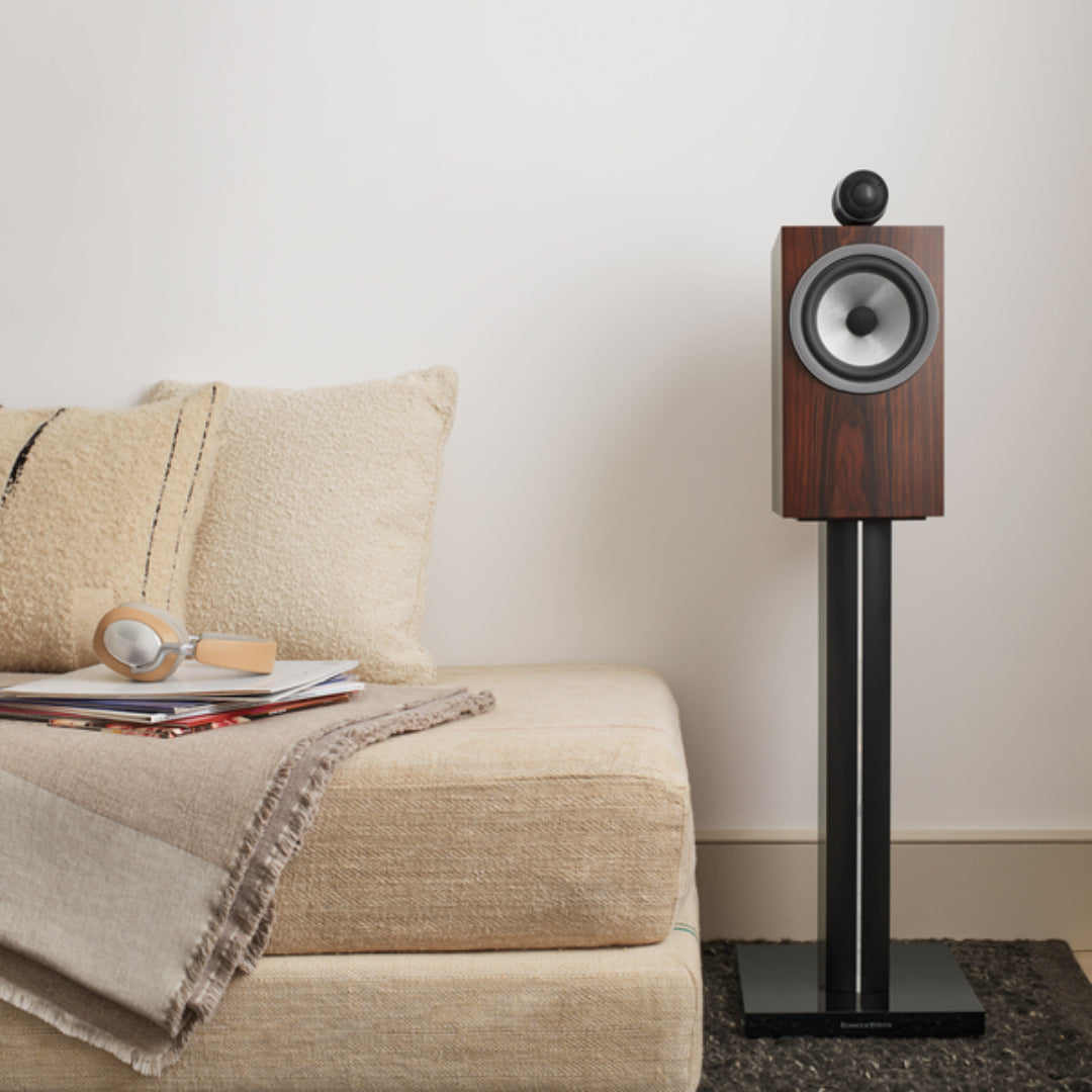 Bowers & Wilkins 705 S3 Bookshelf Speakers (Pair) - High-Fidelity Audio for Home Theater & Music Listening - Perfect for Living Rooms, Studios & Audiophile Setups