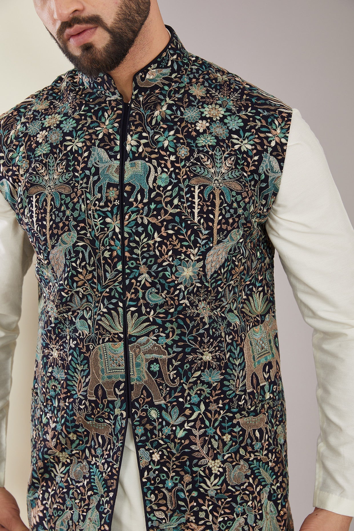 Exquisite Kashmiri Embroidered Short Nehru Jacket for Men | Traditional Indian Ethnic Wear | Perfect for Weddings, Festivals & Cultural Events
