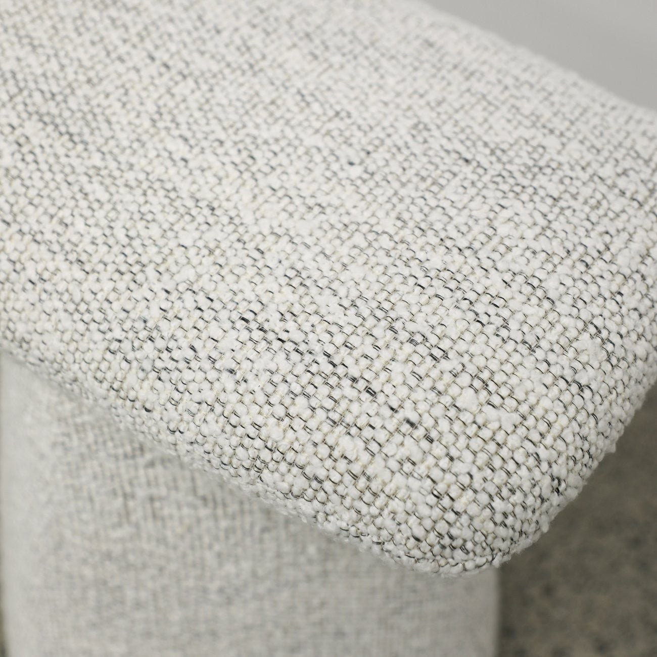 Billini Ottoman Cream - Stylish and Comfortable Footrest Pouf for Living Room, Bedroom & Office - Perfect for Relaxing, Extra Seating & Home Decor