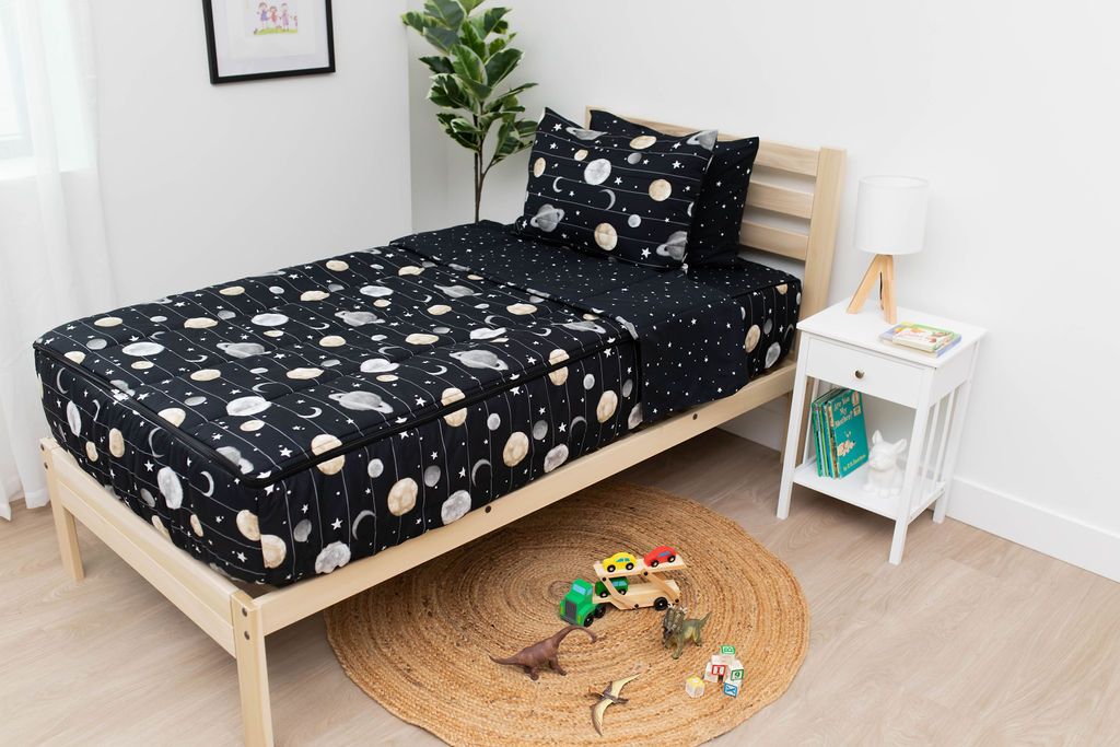 Out Of This World Zipper Bedding Set - Soft & Breathable Comforter Cover with Zipper Closure - Perfect for Kids, Teens & Adults Bedrooms - Cozy Home Decor for All Seasons