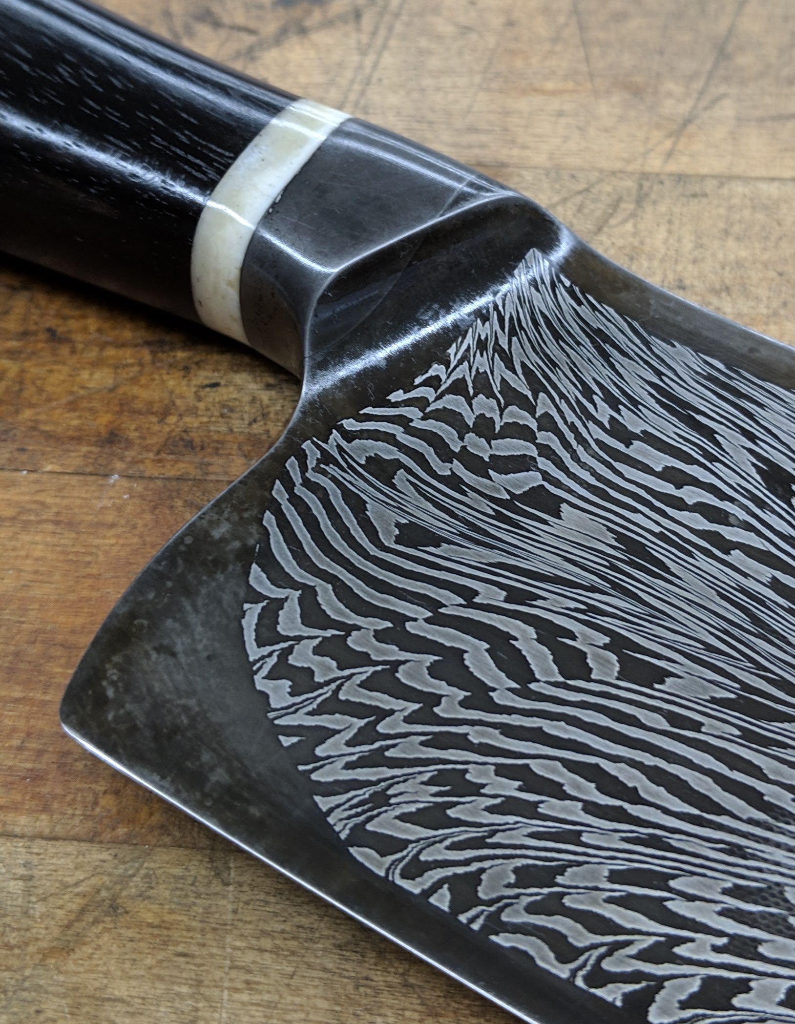 Blade and Hammer 9-Inch Damascus Steel Nakiri Knife - Professional Japanese Vegetable Knife for Chopping, Slicing & Dicing - Perfect for Home Chefs & Professional Kitchens