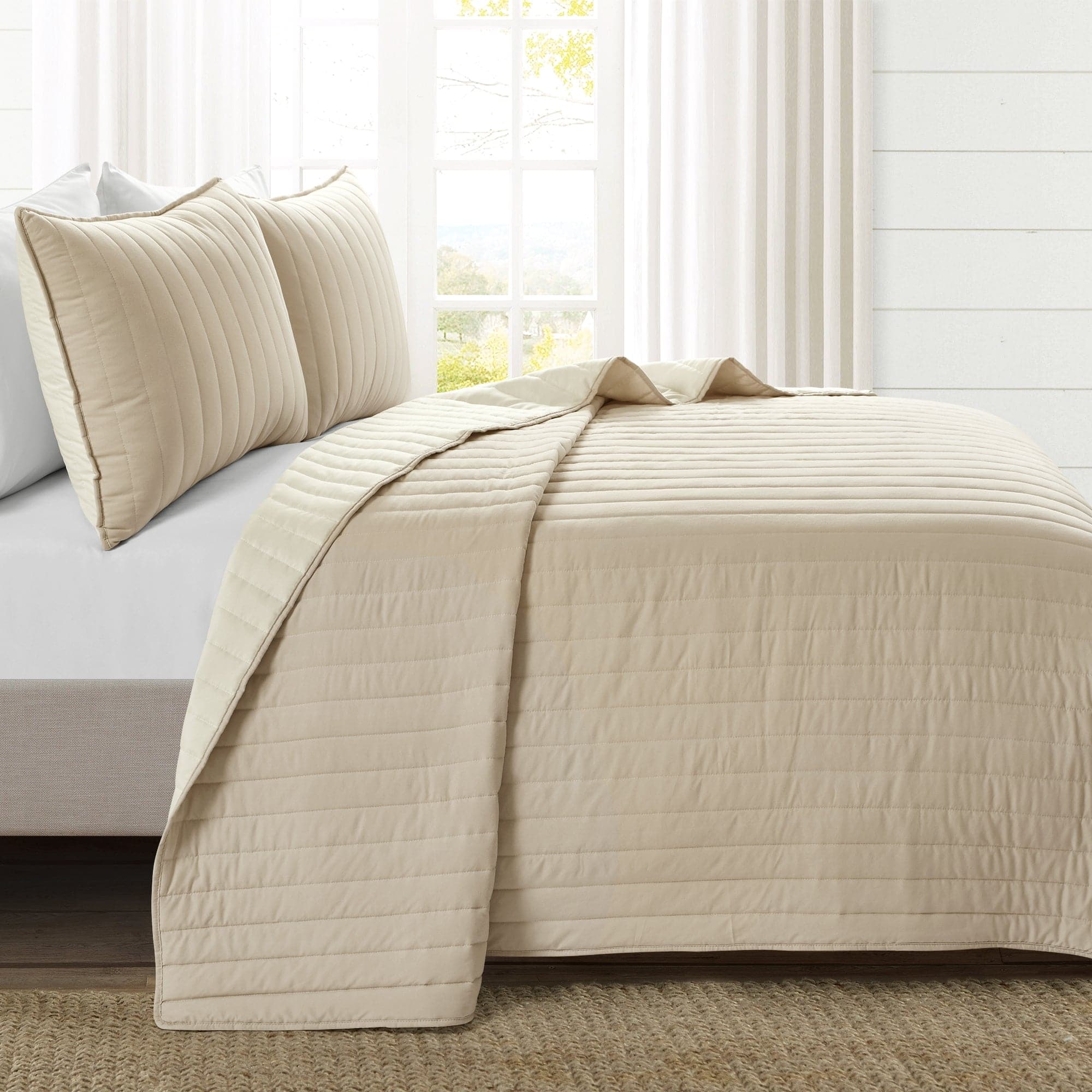 Soft Stripe All Season Quilt Coverlet Set - Lightweight Bedding for Year-Round Comfort - Perfect for Master Bedroom, Guest Room & Cozy Home Decor