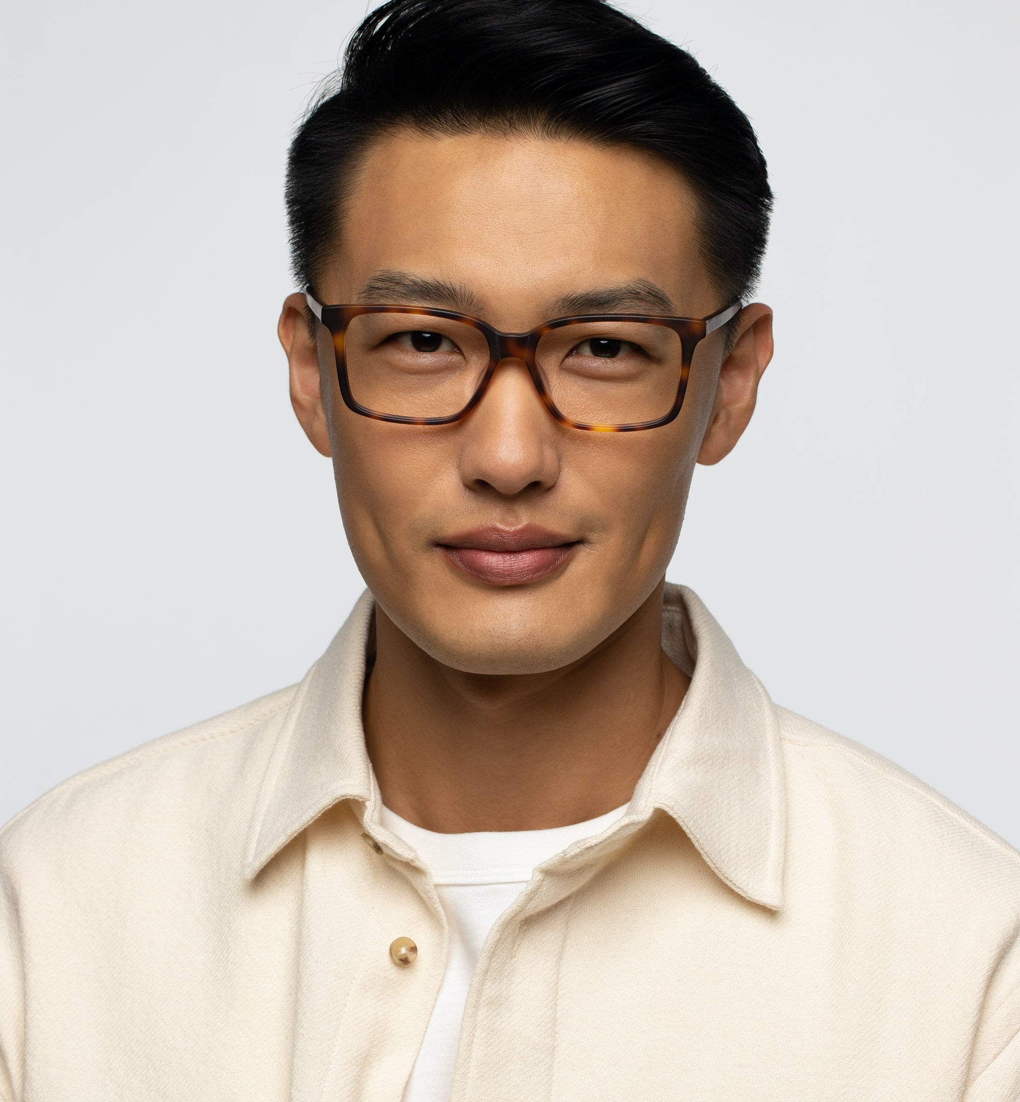 Stylish Magnetic Clip-On Lapel Eyeglasses for Men & Women - Trendy Sunglasses Accessory for Driving, Reading & Outdoor Activities