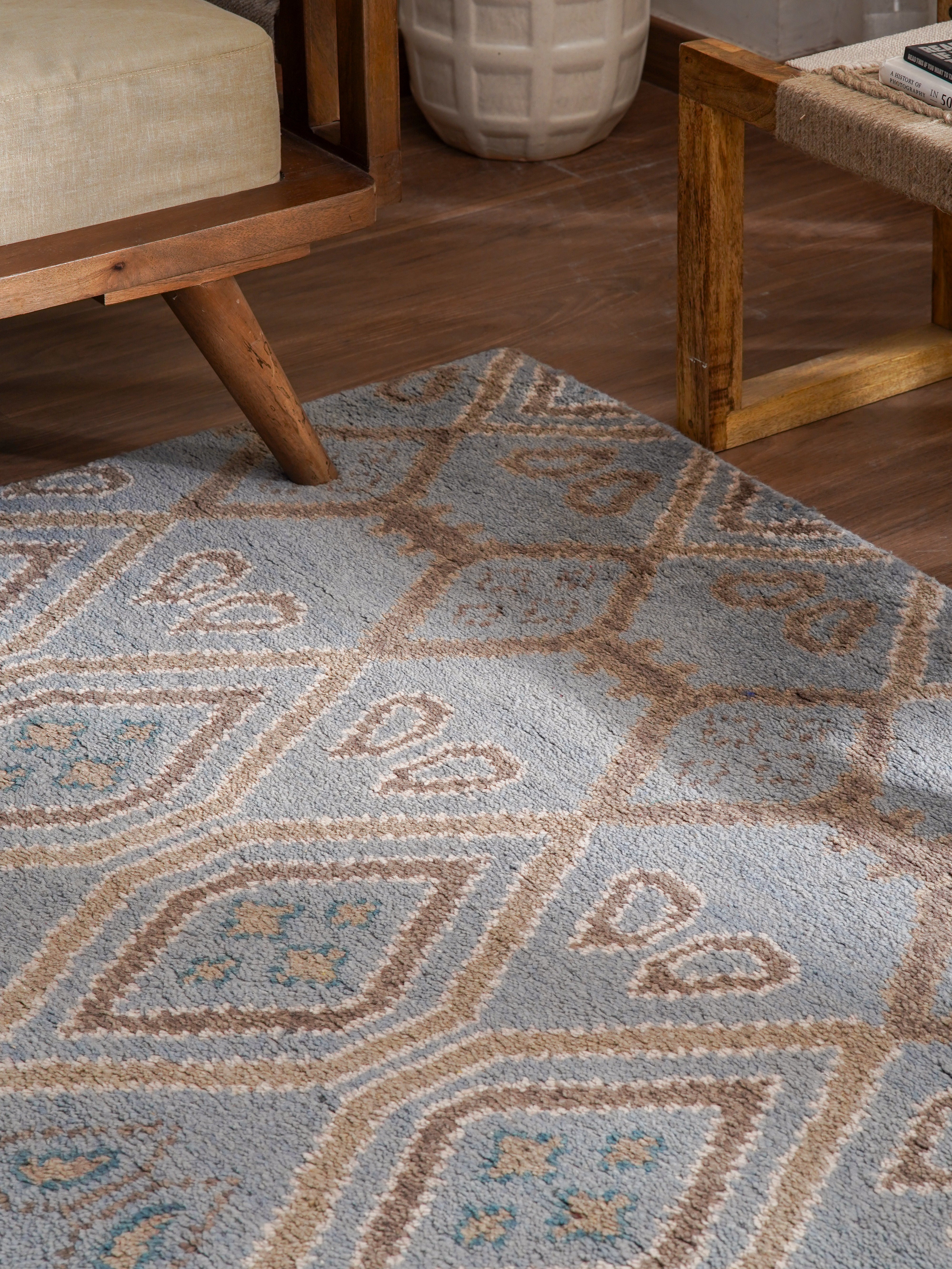 Premium Hand-Knotted Honeycomb Rug - Soft & Durable Wool Carpet for Living Room, Bedroom, or Office Decor