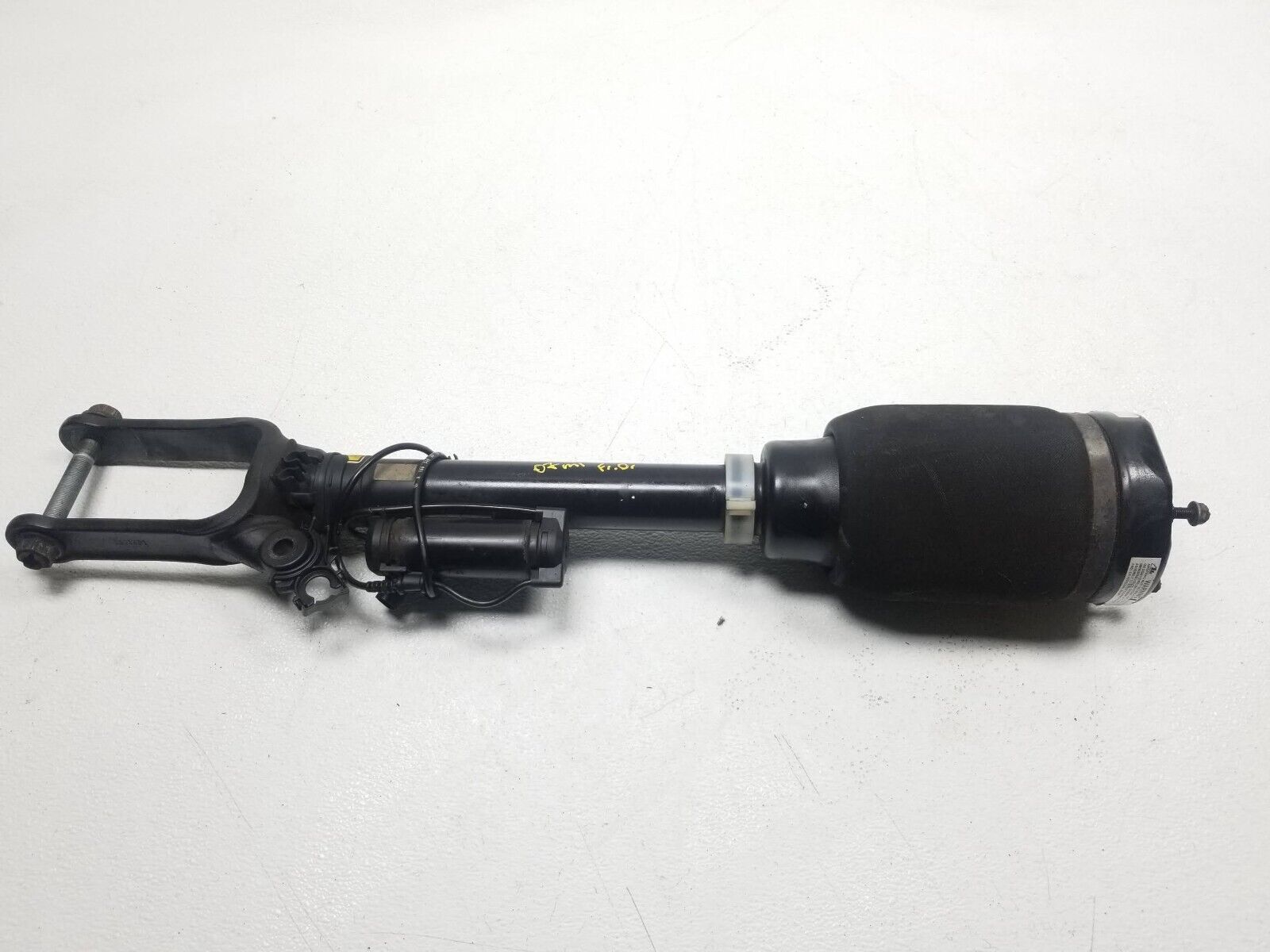 2006-2011 Mercedes ML500 Front Left Shock Strut Absorber Air Suspension OEM Replacement - Perfect for Smooth Rides & Off-Road Adventures