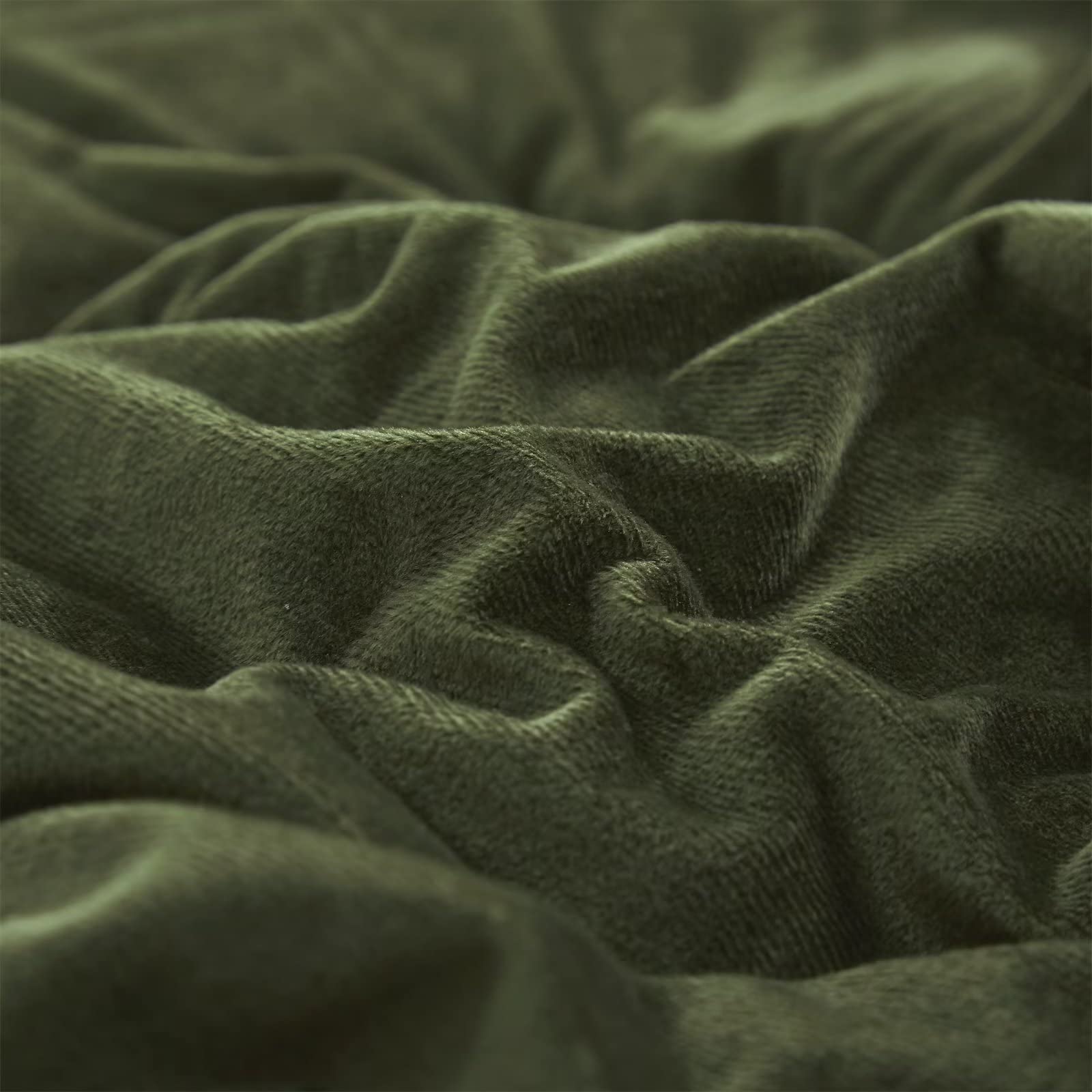 Olive Green Velvet Comforter Set Queen Size - Fluffy Sherpa Military Bedding with Dark Puffy Flannel Blanket (90x90 Inches) - Warm & Cozy for Winter Nights, Army-Themed Bedroom Decor