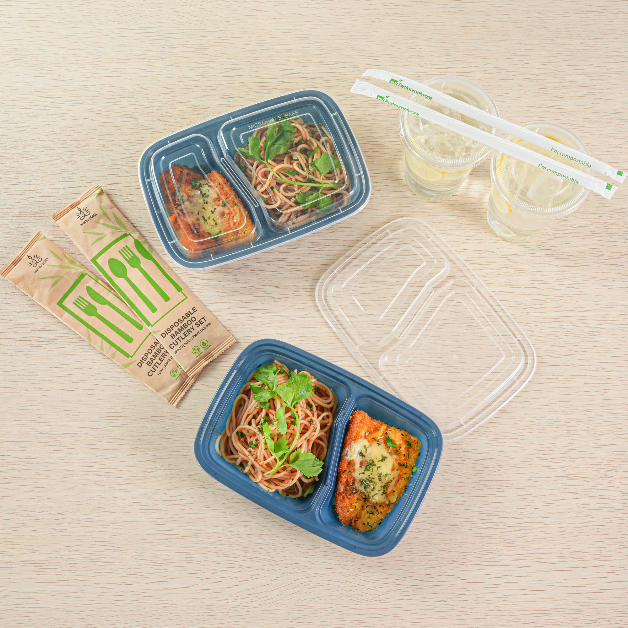 32 oz Midnight Blue Plastic 2-Compartment Food Storage Containers with Clear Lids - Microwave Safe, 8.75