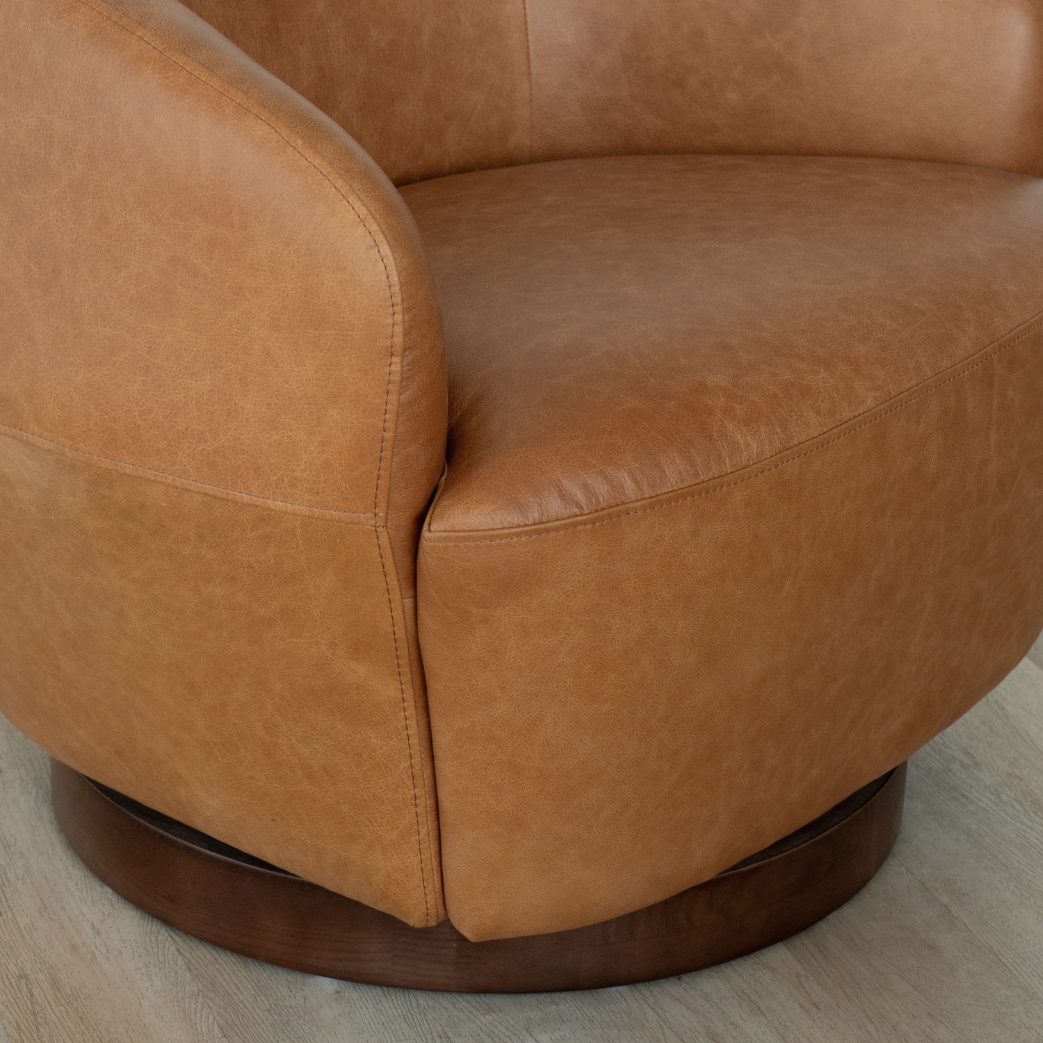 Modern Pod Leather Swivel Lounge Chair - 360° Rotating Recliner for Living Room, Bedroom & Office - Comfortable PU Leather Accent Chair with Ottoman