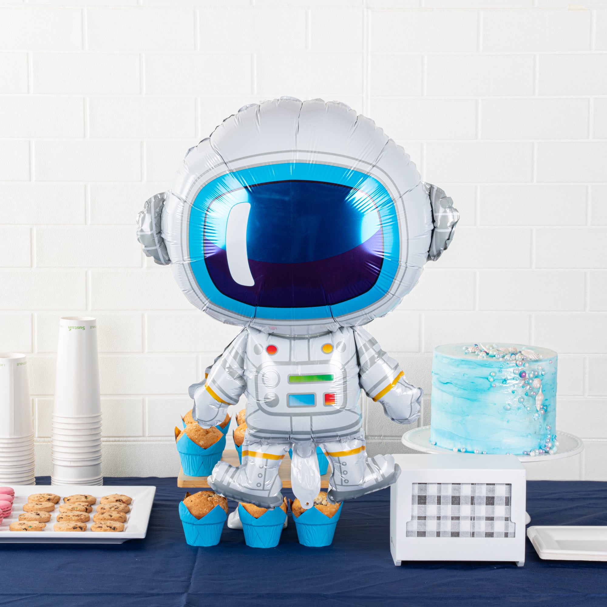 Balloonify Mylar Astronaut Balloon 30.25 x 23 Inch - 100 Count Bulk Pack for Space Themed Parties, Baby Showers & Birthday Decorations