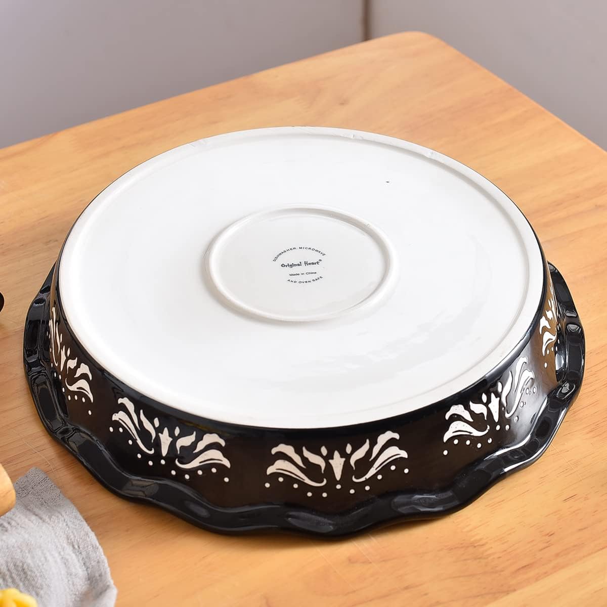 9 Inch Stoneware Pie Plate Set of 2 - Deep Dish Nonstick Baking Pans for Pies, Quiches & Casseroles - Oven & Microwave Safe Black Ceramic Bakeware