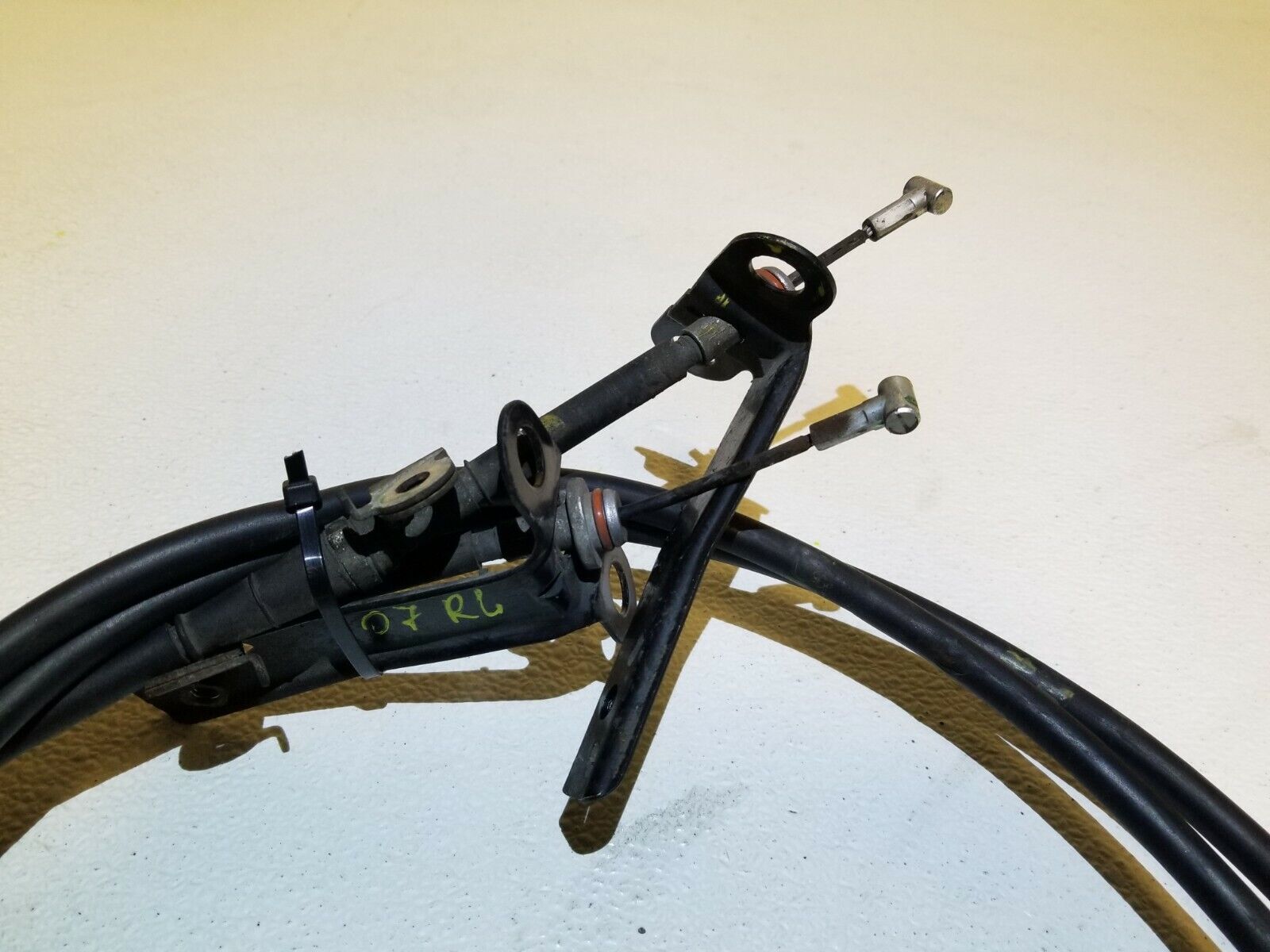 05-08 Acura RL Emergency Parking Brake Cable Pair - OEM Replacement Parts for Reliable Parking Safety | Perfect for DIY Repairs & Emergency Brake Maintenance