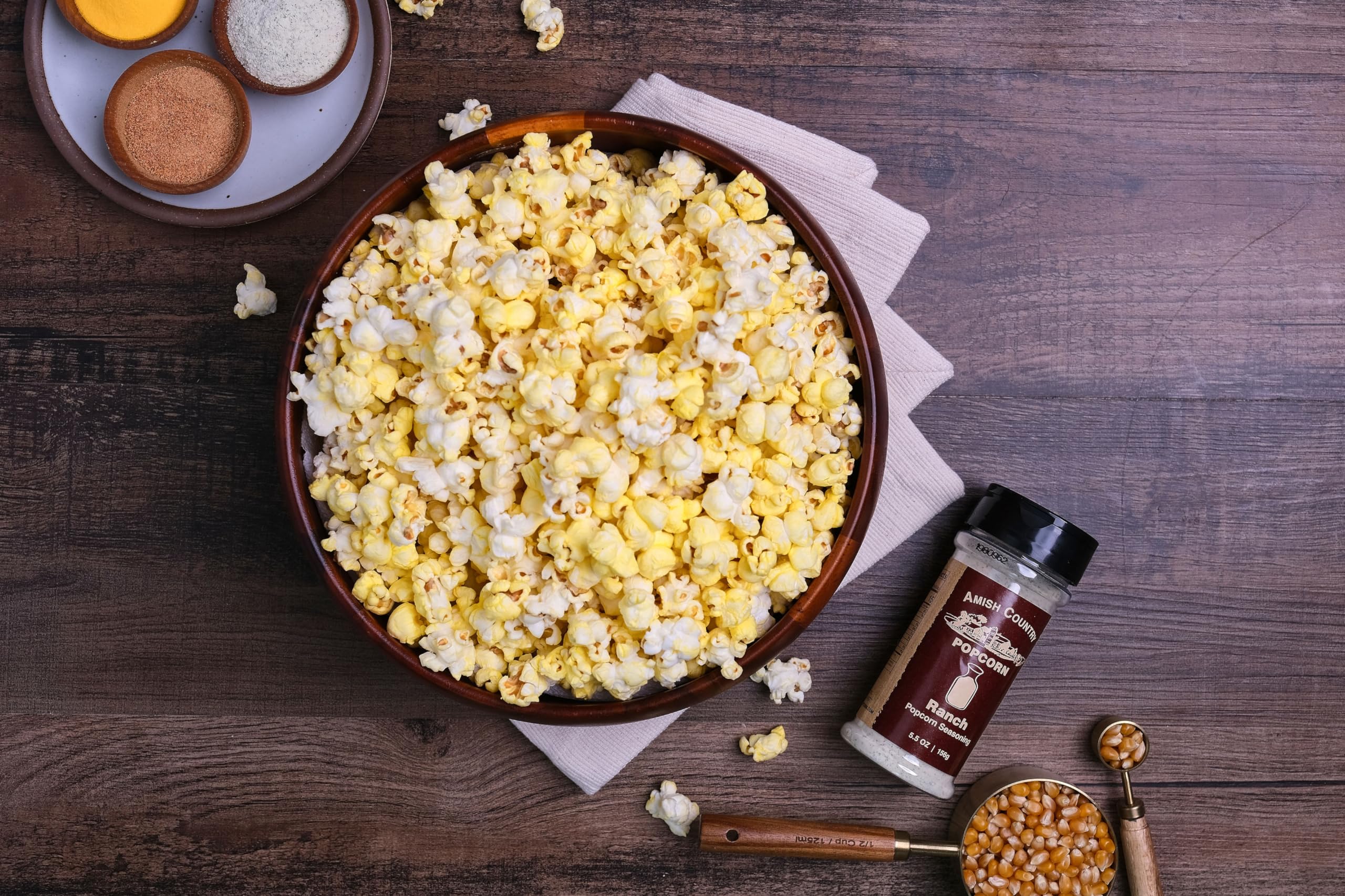Amish Country Popcorn Kernels - 2 lb Bag of Medium Yellow, Non-GMO, Gluten Free, Old Fashioned Popcorn for Healthy Snacking, Movie Nights & Family Gatherings