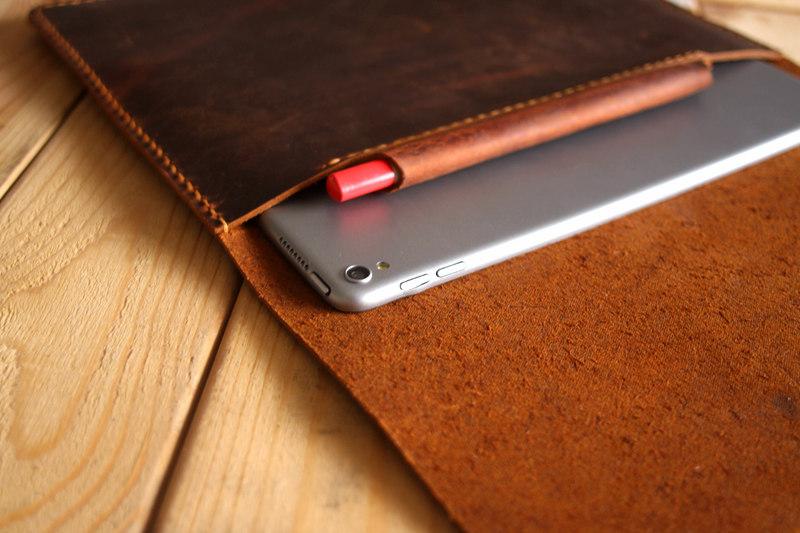 Premium Custom Leather Macbook Pro Laptop Sleeve Case - Handmade Genuine Leather Protective Cover for MacBook Pro 13/14/15/16 inch - Perfect for Office, Travel & Business Professionals