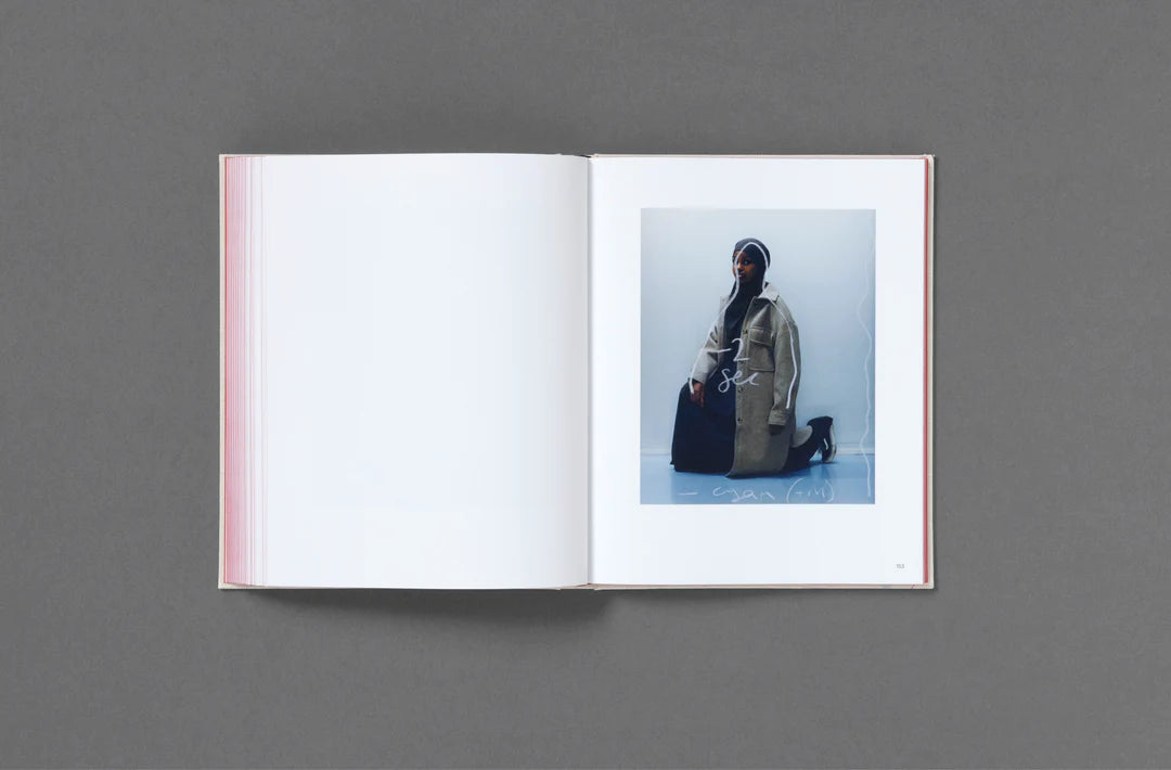 Oliver Frank Chanarin - A Perfect Sentence: Thought-Provoking Photography Book for Art Collectors & Contemporary Art Enthusiasts | Ideal for Home Decor, Gallery Displays & Creative Inspiration