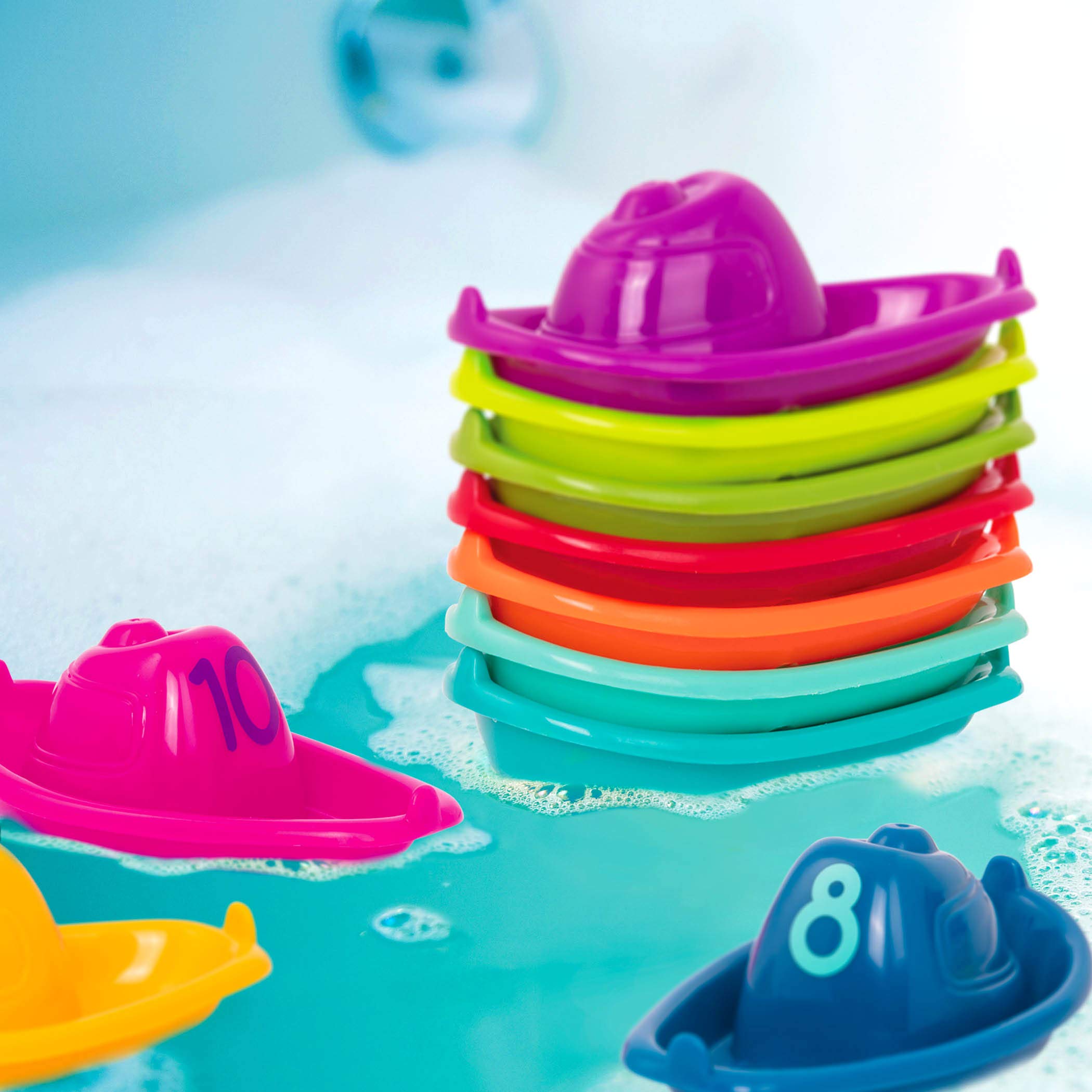 Battat 10-Piece Stackable Bath Boats Set - Numbered Floating Toy Boats for Bathtime, Pool & Beach - Educational Bath Toys for Babies 6+ Months - Perfect for Sensory Play & Early Learning