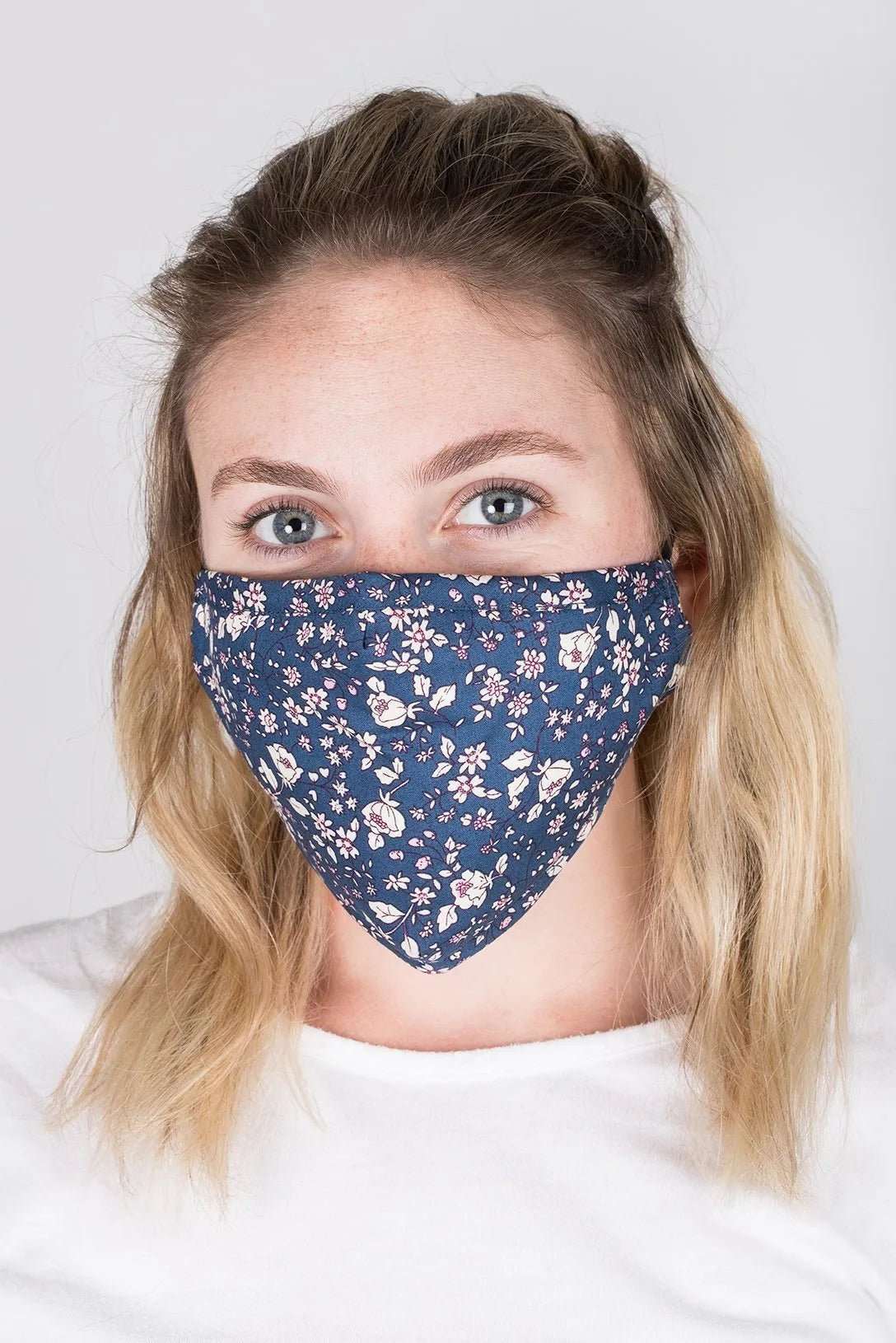 Adjustable Floral Face Mask with 2 PM2.5 Filters - Reusable & Washable for Outdoor Activities, Travel & Daily Protection