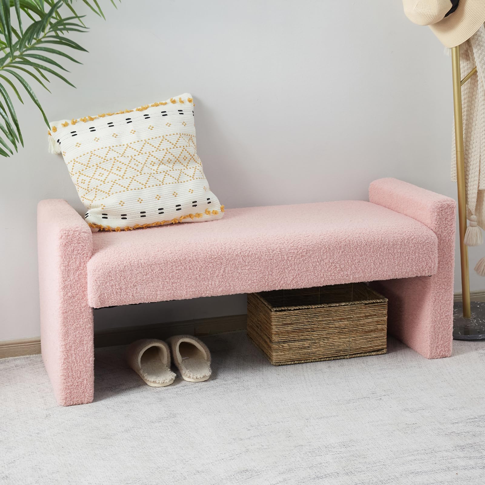 MAXYOYO 47.2 Inch Upholstered Fabric Bed Bench - Modern Pink Bedroom Bench for End of Bed, Foot of Bed, or Entryway Seating