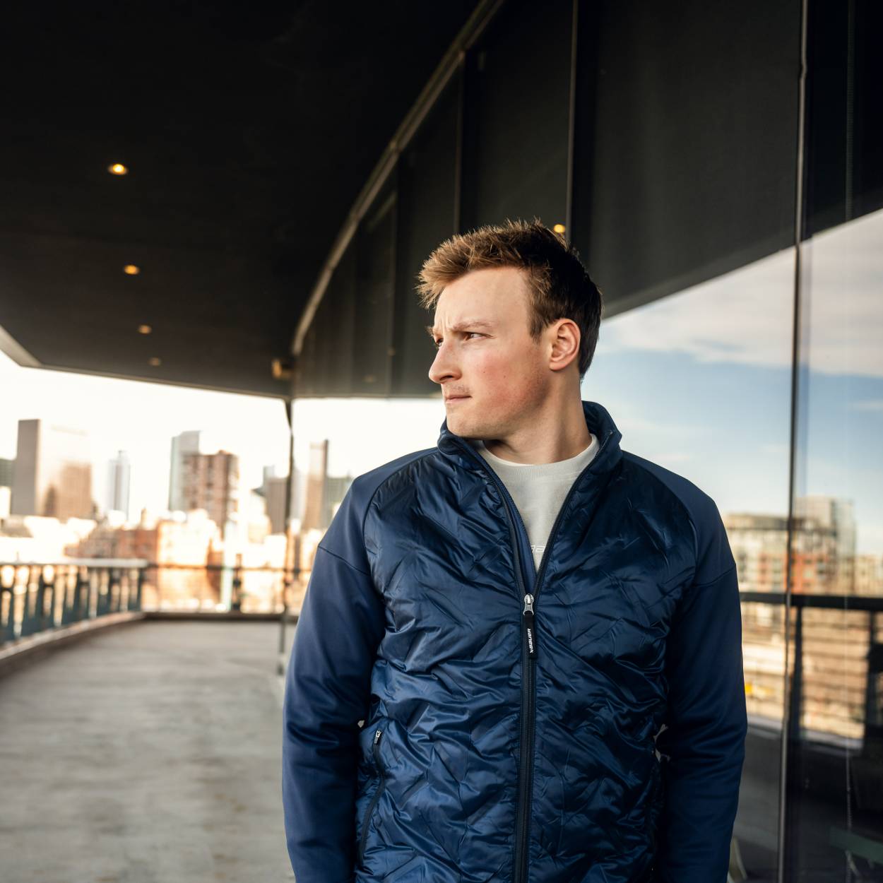 Bauer FLC Core Hybrid Jacket Senior - Lightweight Hockey Jacket for Men - Perfect for Ice Skating, Hockey Games & Outdoor Winter Sports
