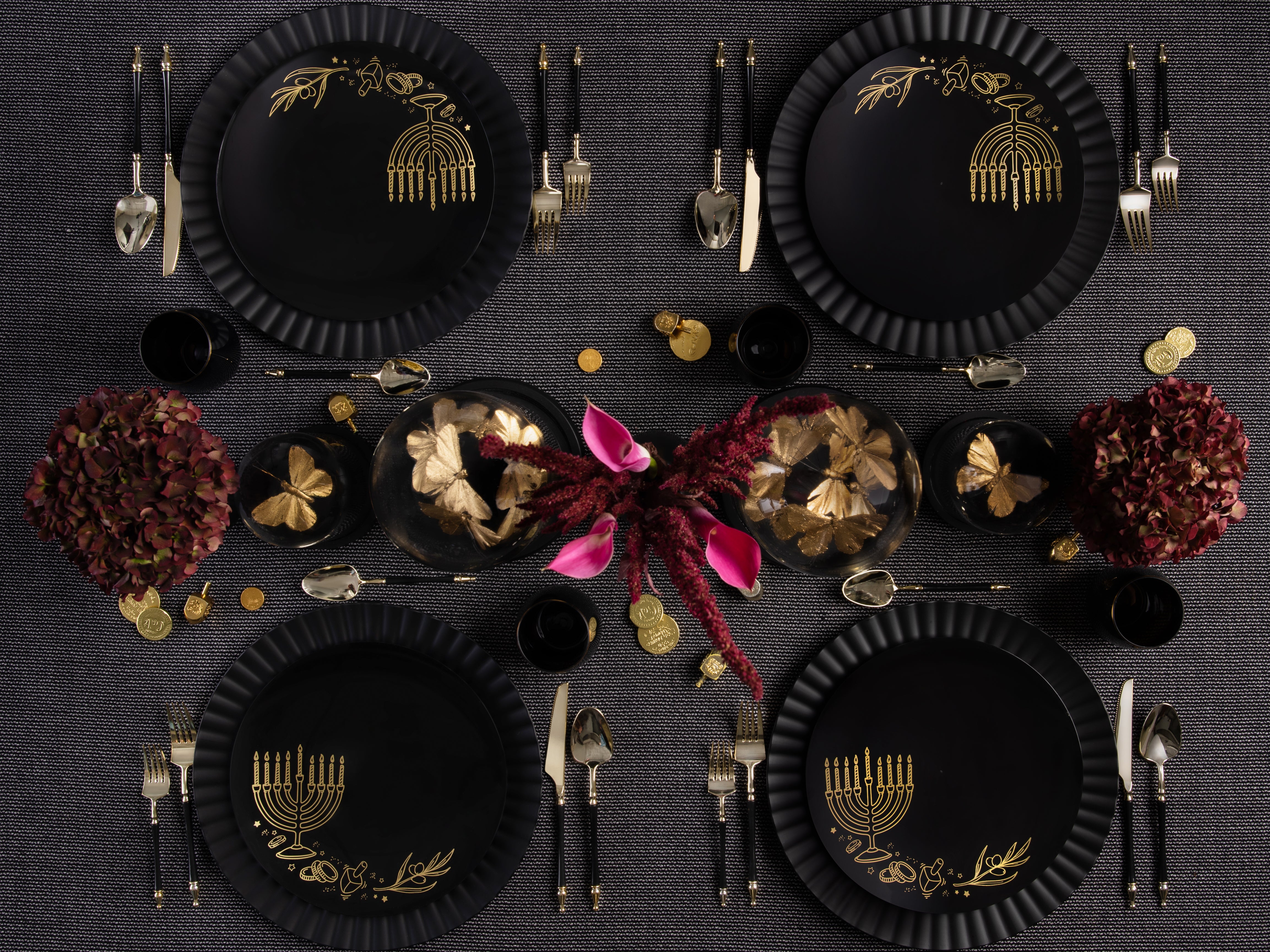 Elegant Black and Gold Flatware Set - 40 Piece Silverware for 8 Place Settings | Formal Dining, Wedding Registry & Luxury Dinnerware Collection