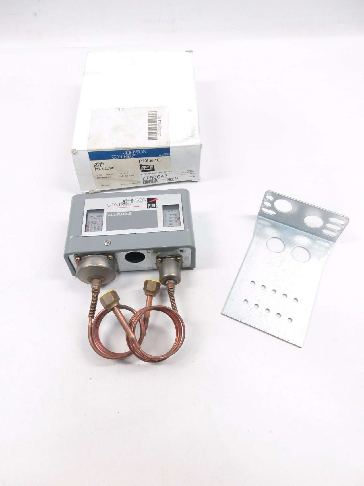 Johnson Controls P70LB-1C Penn Dual Pressure Controller - HVAC System Replacement Part - Perfect for Commercial Building Temperature Regulation