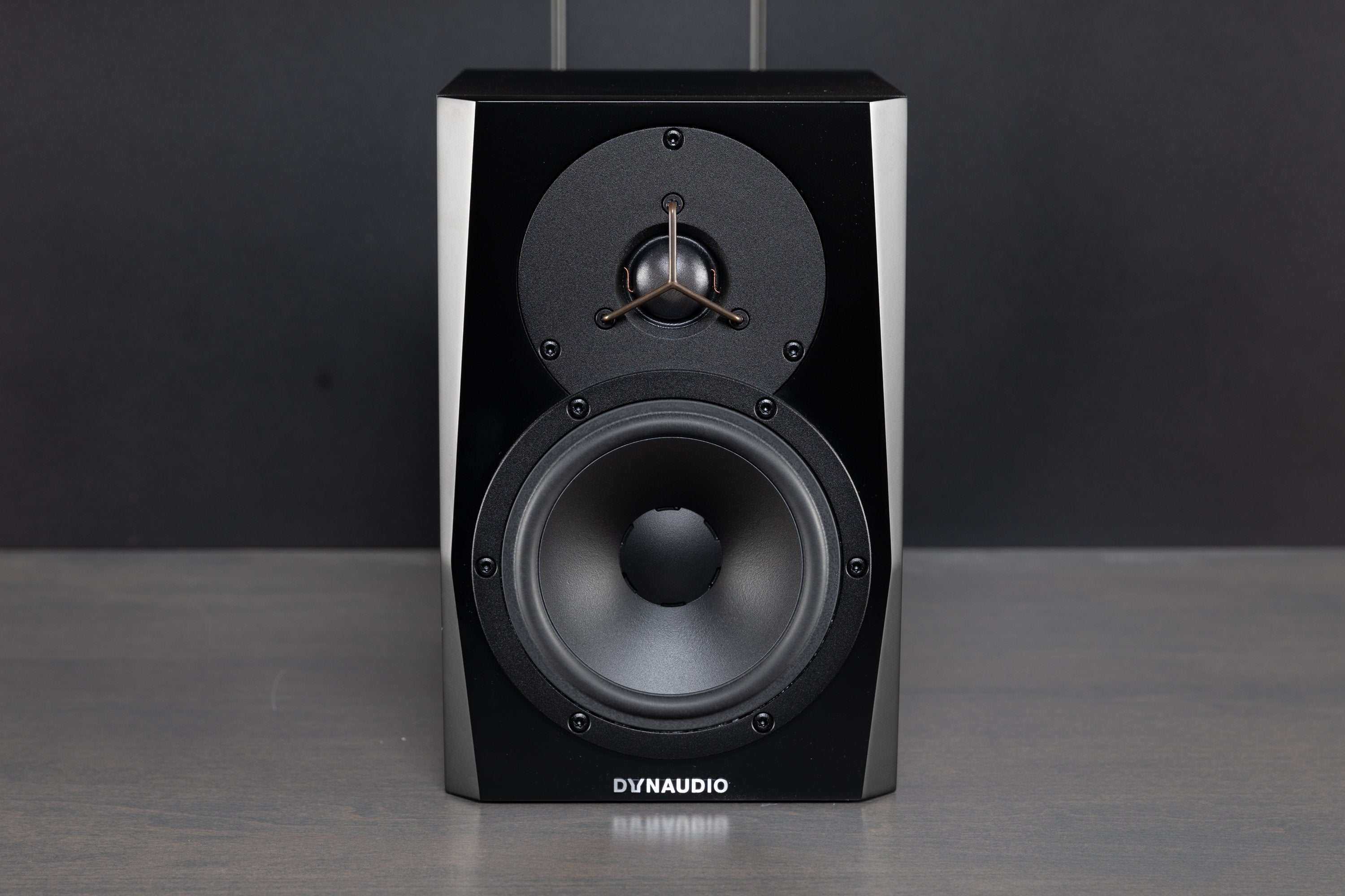 Dynaudio LYD 5/7/8 Professional Studio Monitor Speakers - High-Quality Audio for Music Production, Recording & Home Studios | Perfect for Producers, Engineers & Audiophiles