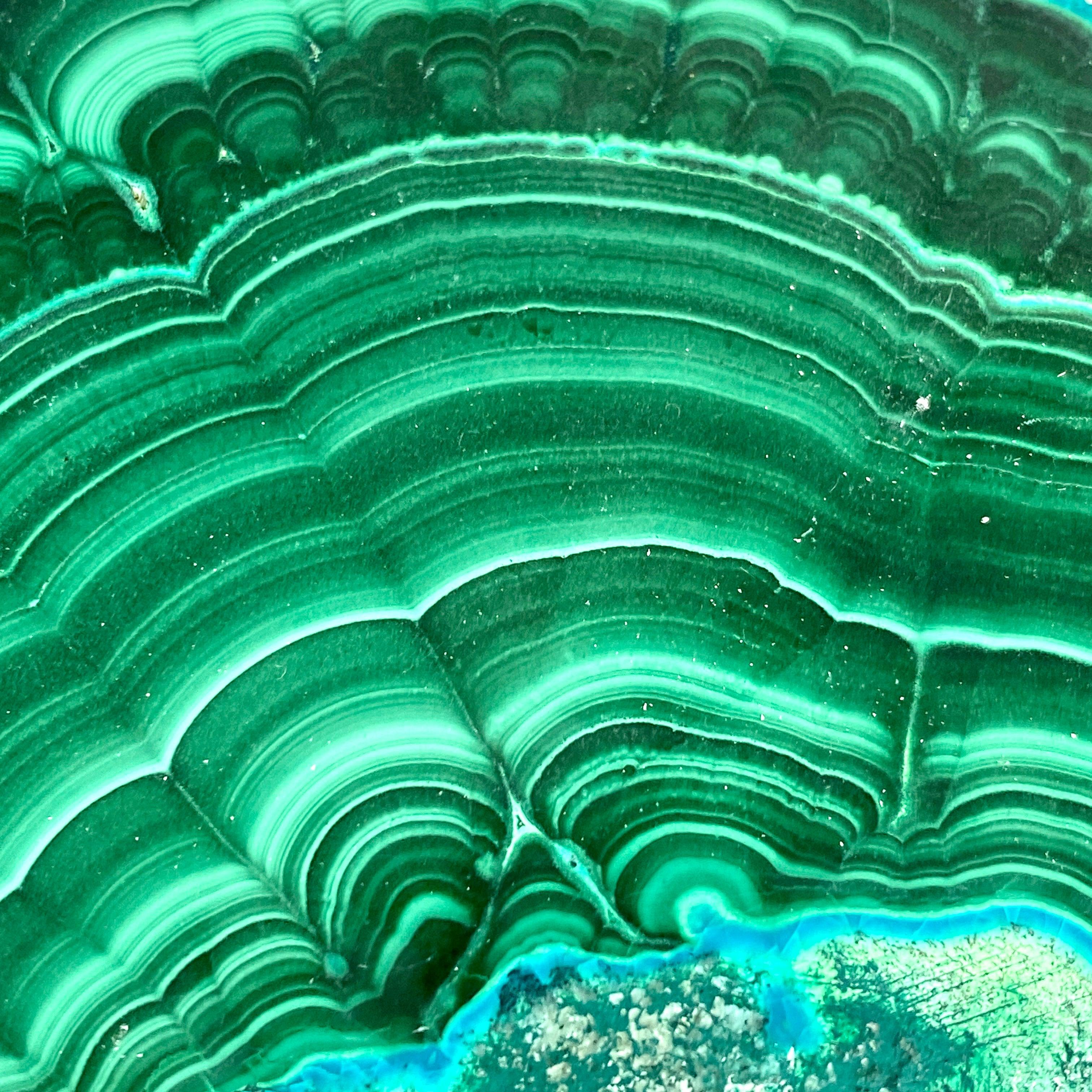 Natural Malachite Slice CR3539 - Unique Green Crystal Stone for Home Decor, Jewelry Making & Healing Crystals Collection - Perfect for Meditation, Feng Shui & Gift Giving