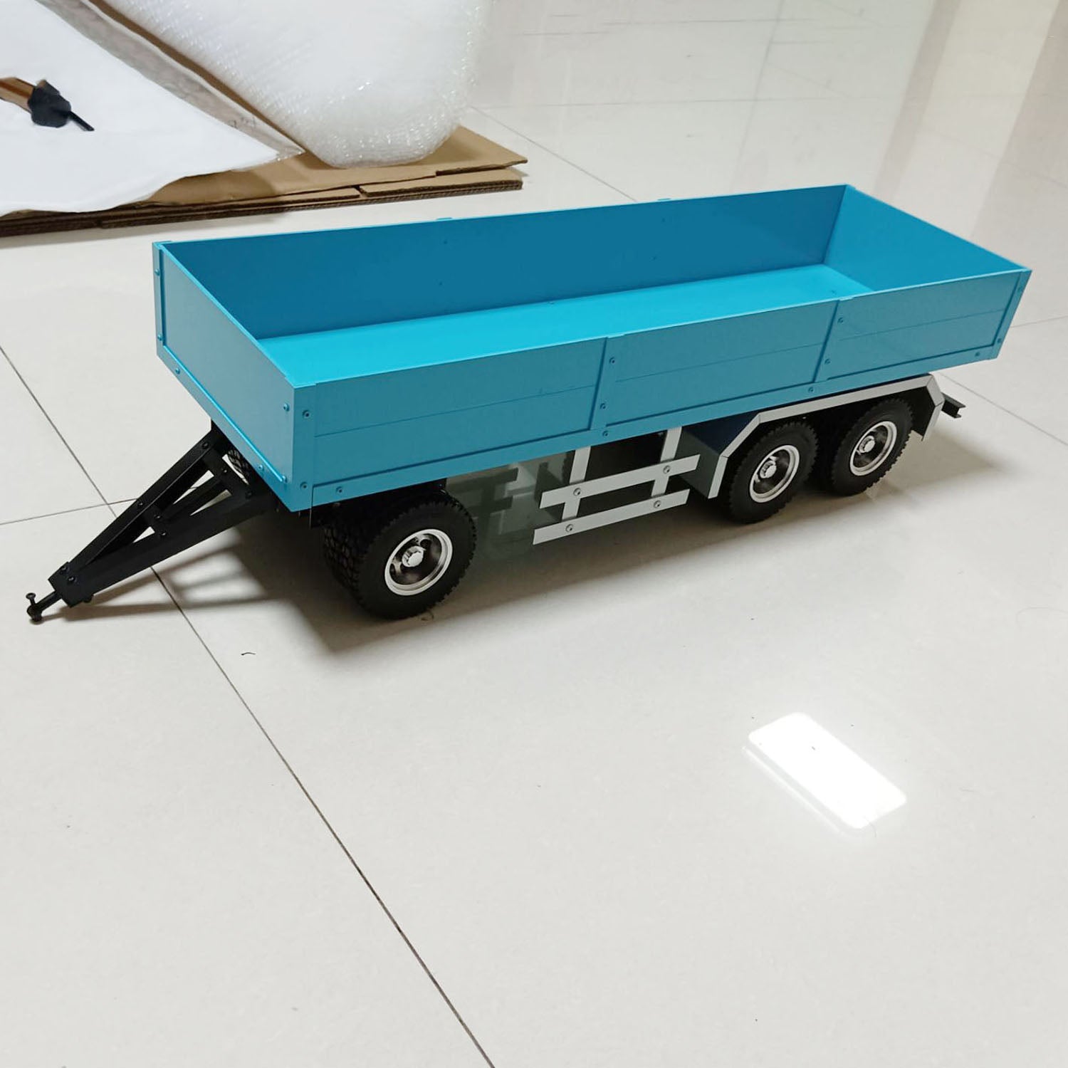 1/14 Scale Metal 3-Axle RC Trailer for Tractor Truck - Remote Controlled Hydraulic Dump Truck Model Kit for DIY Hobbyists | Perfect for Construction Site Play, RC Vehicle Shows & Collectors
