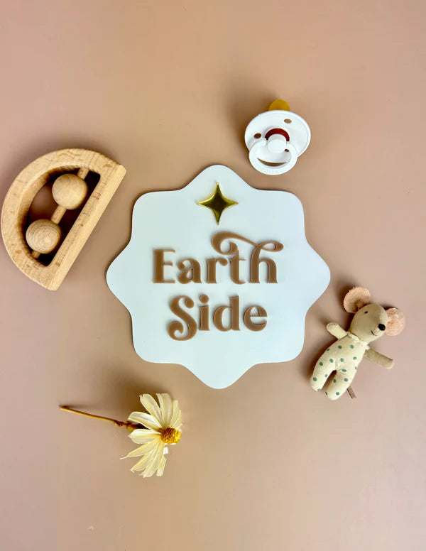 Personalized Baby Announcement Plaque - Custom Name & Date - Perfect for Pregnancy Reveal, Baby Shower Gift, Nursery Decor - Earth Side Design