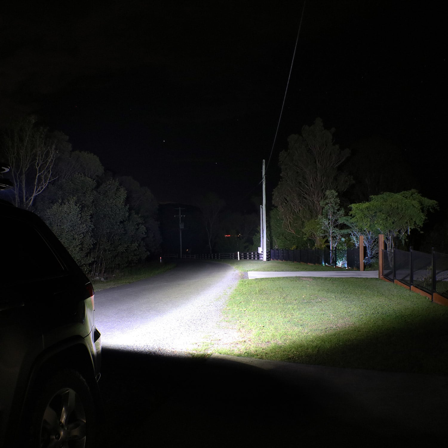 XD Series 20W LED Flood Light Outdoor - IP65 Waterproof, 2000LM Bright White Light for Garden, Yard, Patio, Security Lighting (Model XD80F) - Perfect for Landscape, Building Facades & Driveway Illumination