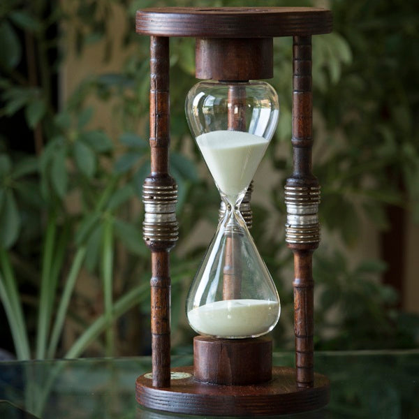 60 Minute Hourglass Sand Timer - Triangle Bobbin Design with Black or Yellow Sand - Perfect for Board Games, Classroom Activities, and Time Management