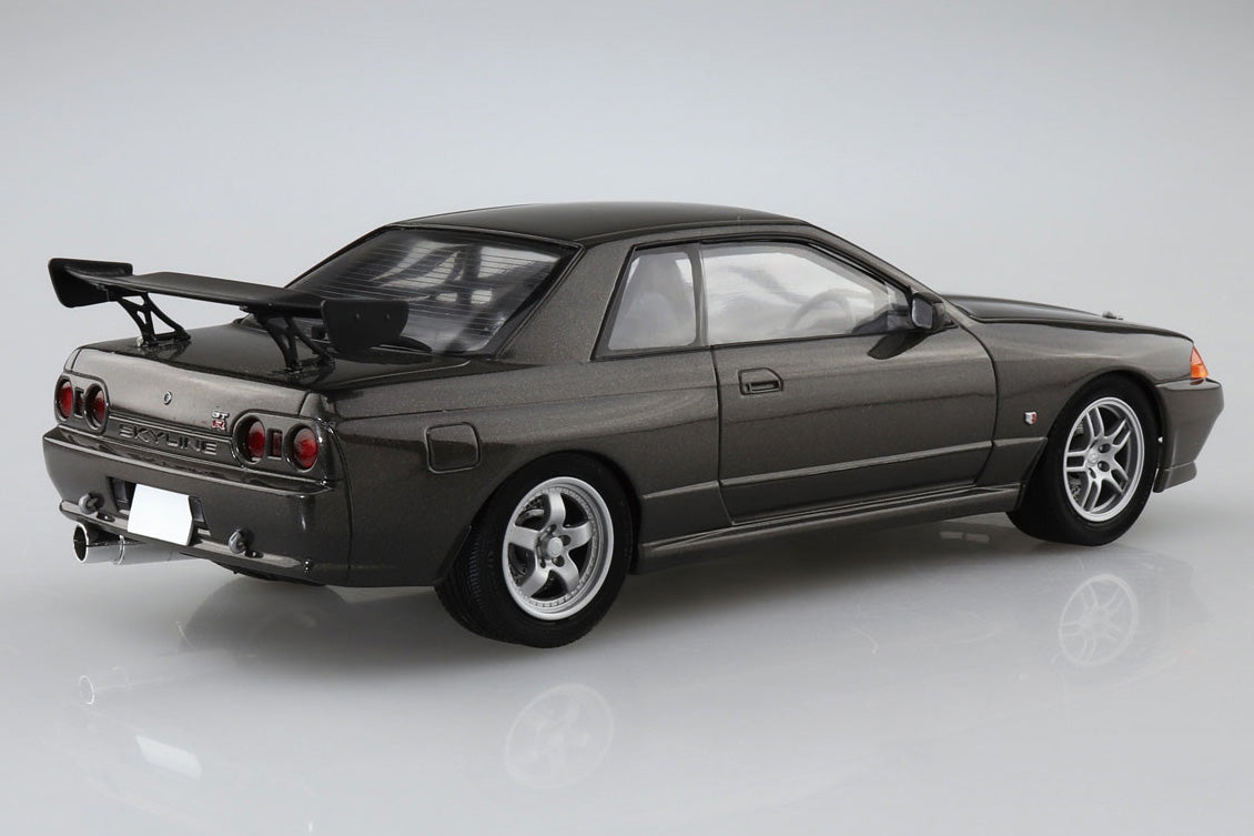 Aoshima 1/24 Initial D Anime Rin Hojo BNR32 Nissan Skyline GT-R Model Car Kit - Perfect for Anime Fans & Car Enthusiasts Collection & Display