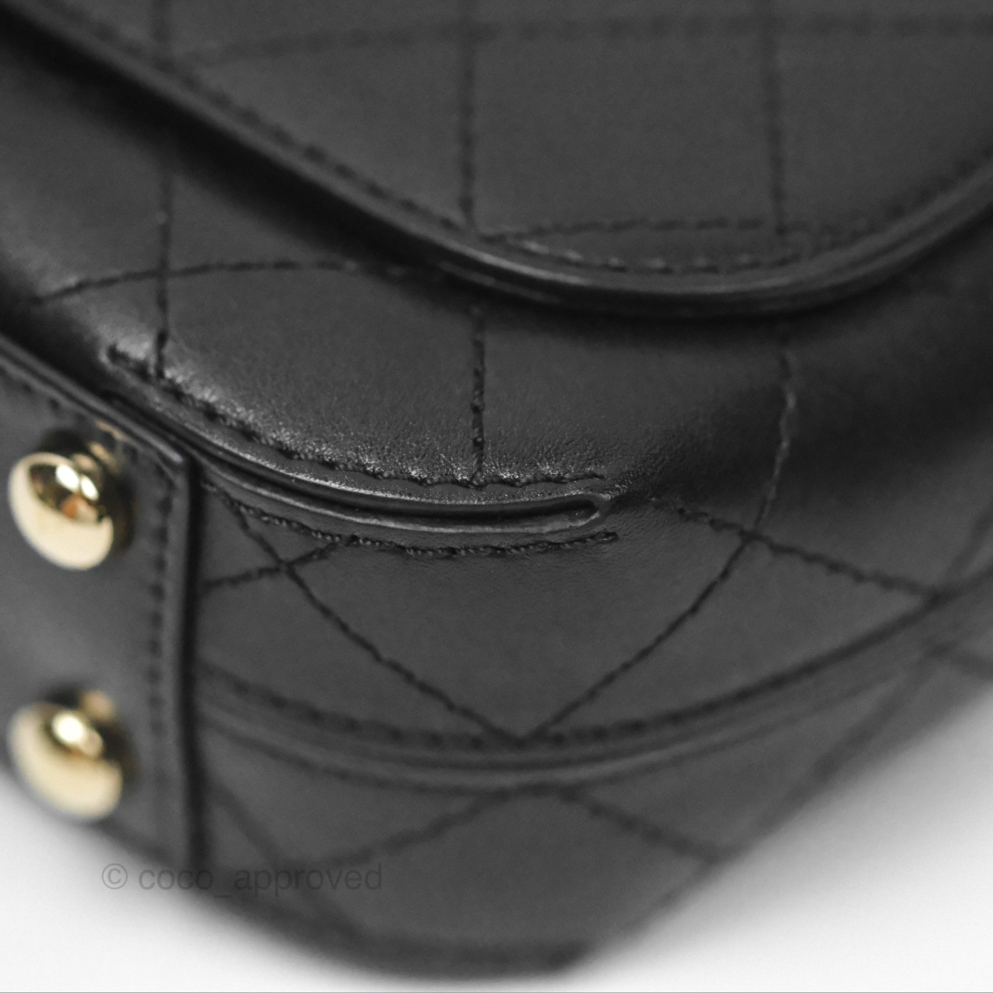 Authentic Chanel Small Flap Bag in Black Calfskin Leather - Perfect for Evening Events & Luxury Fashion Accessories