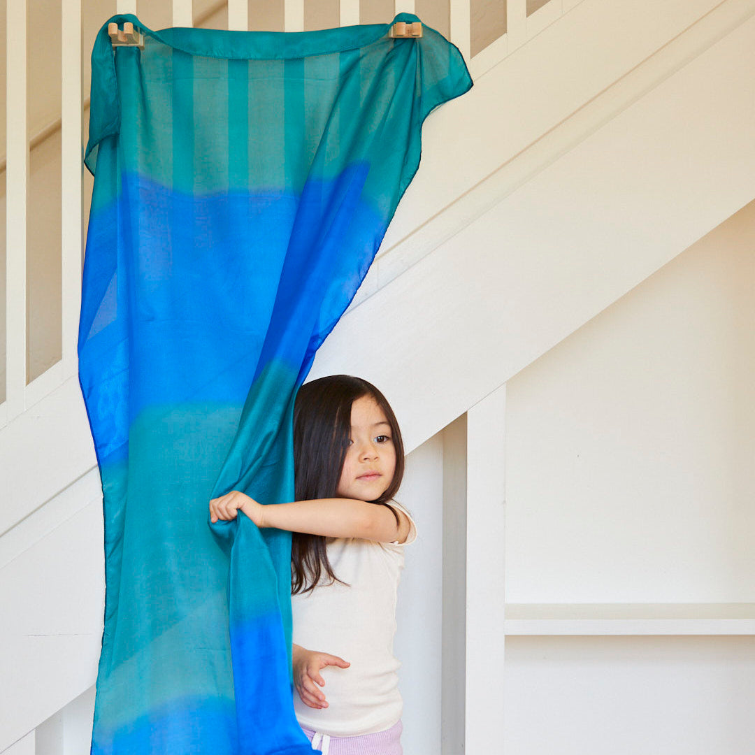 Sarah's Silks Fort Kit - Premium Play Silk for Kids, DIY Castle & Playhouse Building - Perfect for Imaginative Play, Indoor & Outdoor Fun
