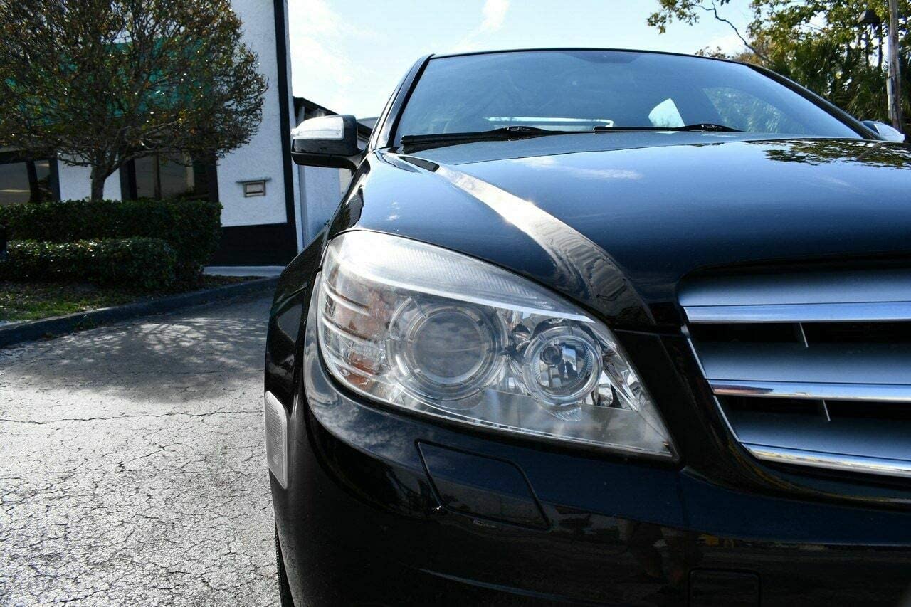Clear Lens Front Side Marker Housings for 2008-2011 Mercedes W204 Pre-LCI C-Class - Perfect for Custom Lighting & Car Upgrades