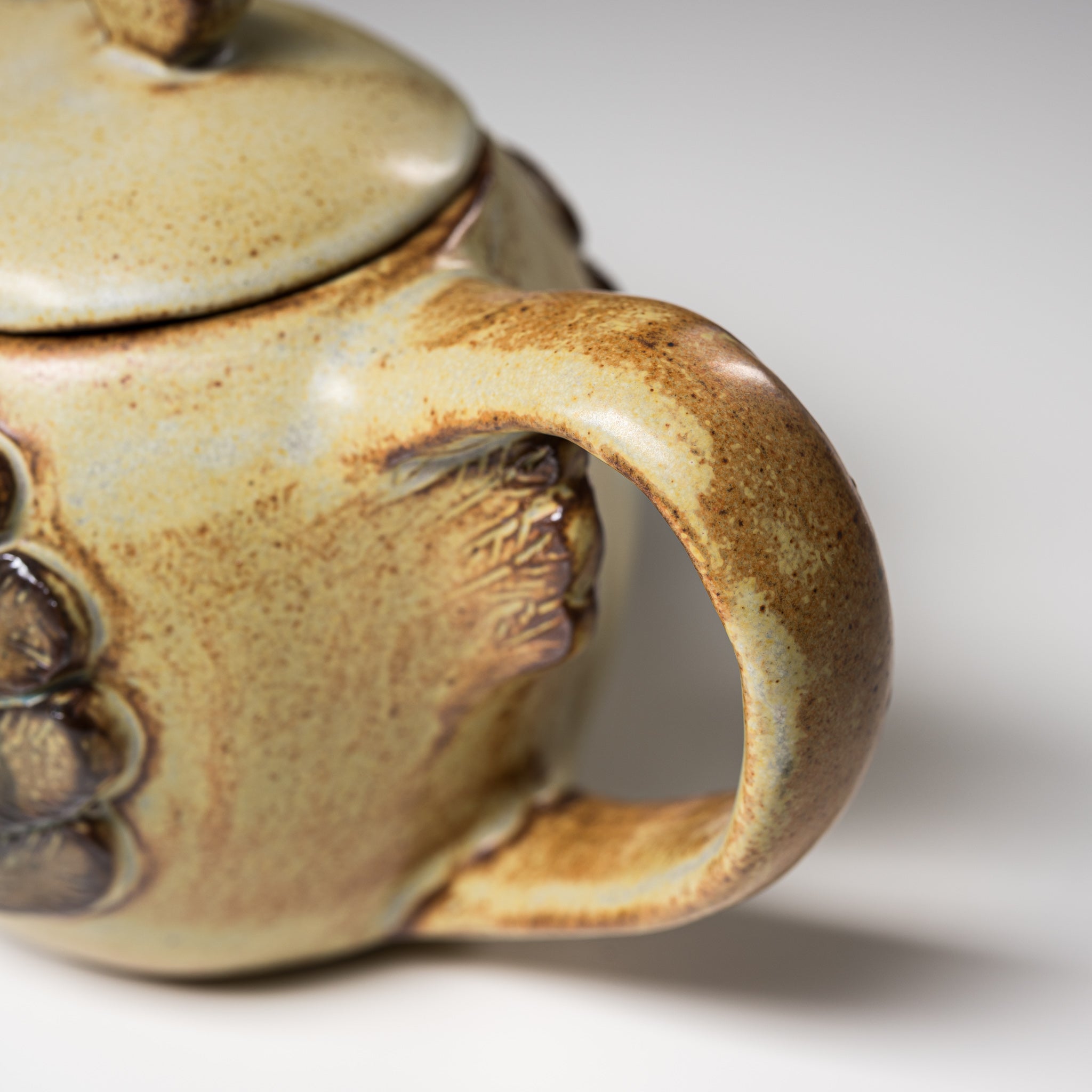 Seto Ware KASHIWA Animal Teapot - Handcrafted Japanese Ceramic Chicken Teapot with Traditional Glaze | Perfect for Tea Ceremonies, Home Decor & Unique Gifts