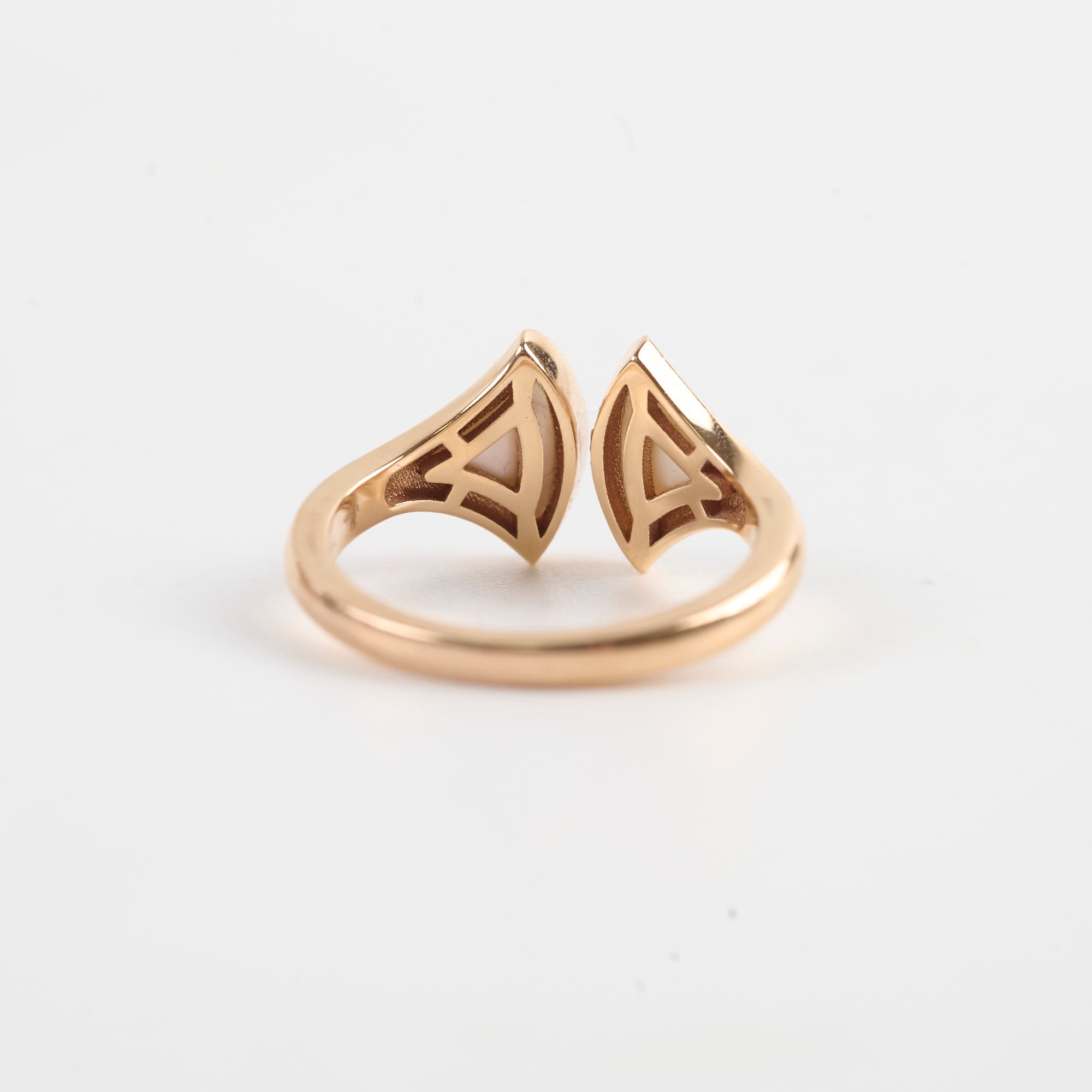 Bvlgari Divina Mother of Pearl Pink Gold Ring Size 54 - Luxury Women's Jewelry for Special Occasions & Gifts