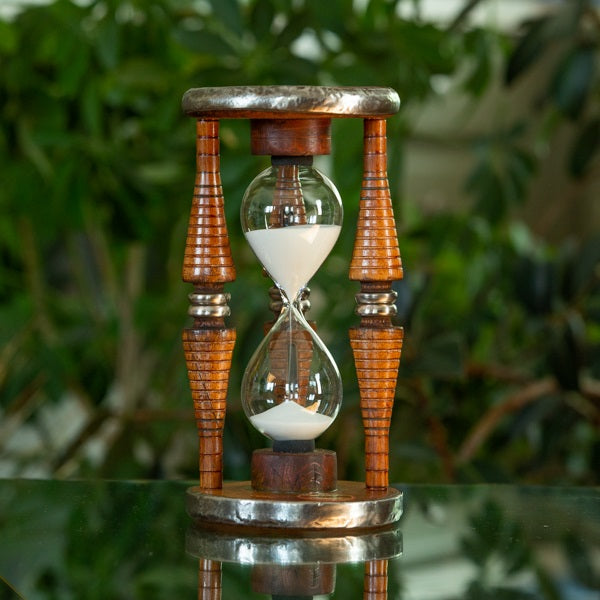 30 Minute Antique Bobbin Sand Timer - White or Black Vintage Hourglass - Perfect for Board Games, Classroom, Office Decor & Meditation Timer