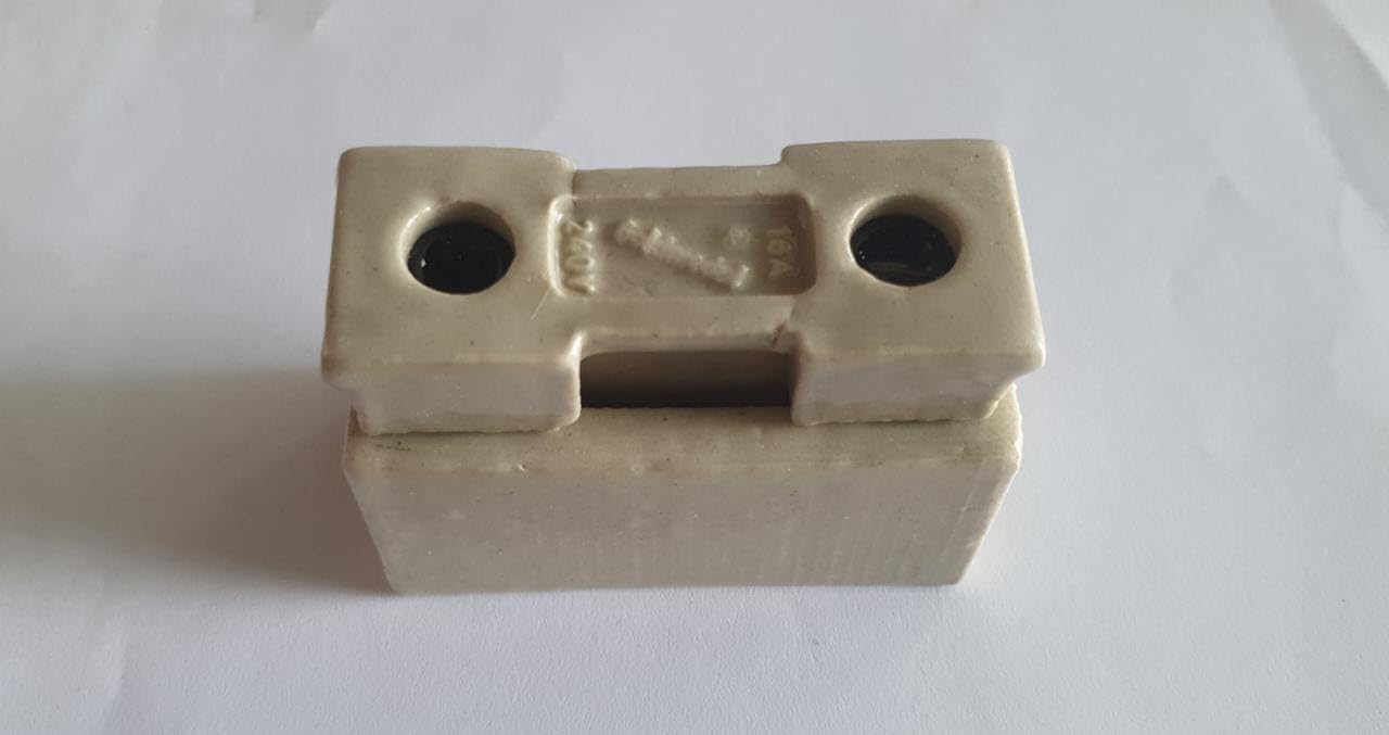 16A 240V Porcelain Fuse - Brown Through-Hole Mount Electrical Fuse for Home Appliances & Industrial Equipment Safety Protection
