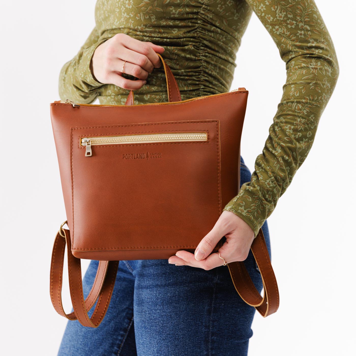 Stylish and Durable Tote Backpack for Women & Men - Waterproof Laptop Bag with USB Charging Port - Perfect for Work, Travel, Gym & School