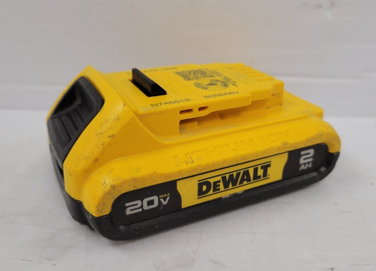 DEWALT DCB203 20V MAX Lithium-Ion Battery 2.0Ah Replacement for Power Tools - Compatible with Drills, Saws & Outdoor Equipment - Perfect for DIY Projects & Professional Construction Work