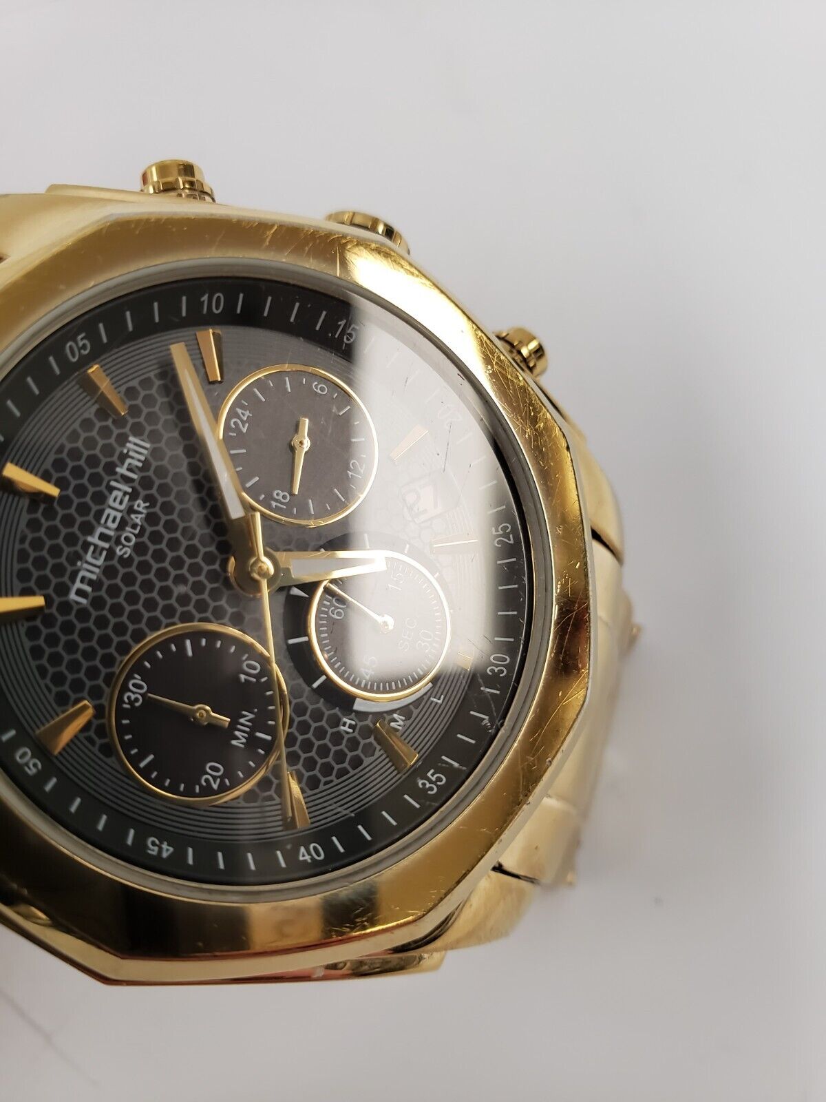 Michael Hill 9758 Luxury Men's Watch - Elegant Stainless Steel Analog Timepiece for Business & Formal Occasions