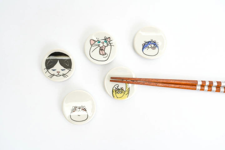 Japanese Kutani Ware Cat Chopstick Rest Set - 5pcs Handmade Ceramic Chopstick Holder for Sushi, Asian Dining & Home Decor