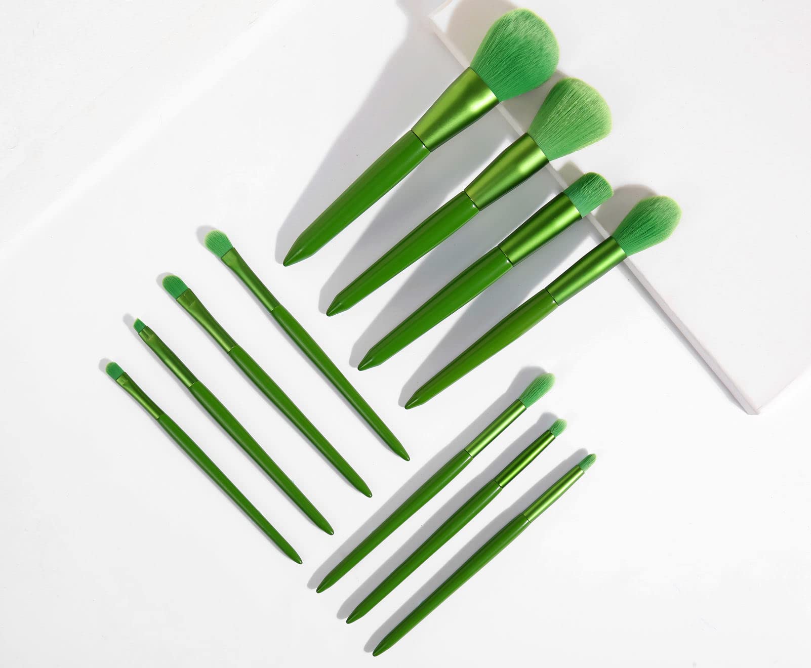Premium 12-Piece Roslet Makeup Brush Set - Soft Synthetic Foundation Powder Blush Highlighter Concealer Brushes for Flawless Makeup Application - Perfect for Travel, Professional Use & Everyday Beauty Routine (Green, Pack of 12)