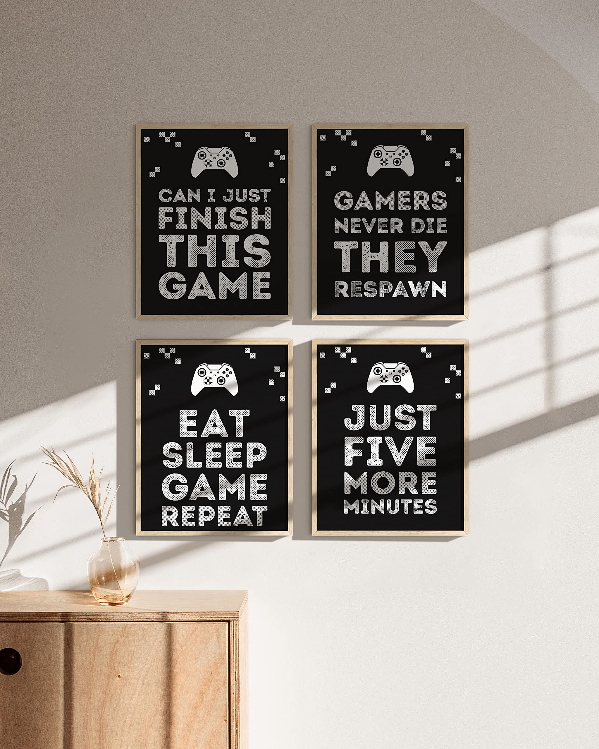 HAUS AND HUES Gaming Posters for Gamer Room Decor - Xbox Game Posters, Video Game Wall Art & Gamer Wall Decor (Beige Frame, 8x10) - Perfect for Gaming Rooms, Man Caves & Esports Themed Spaces