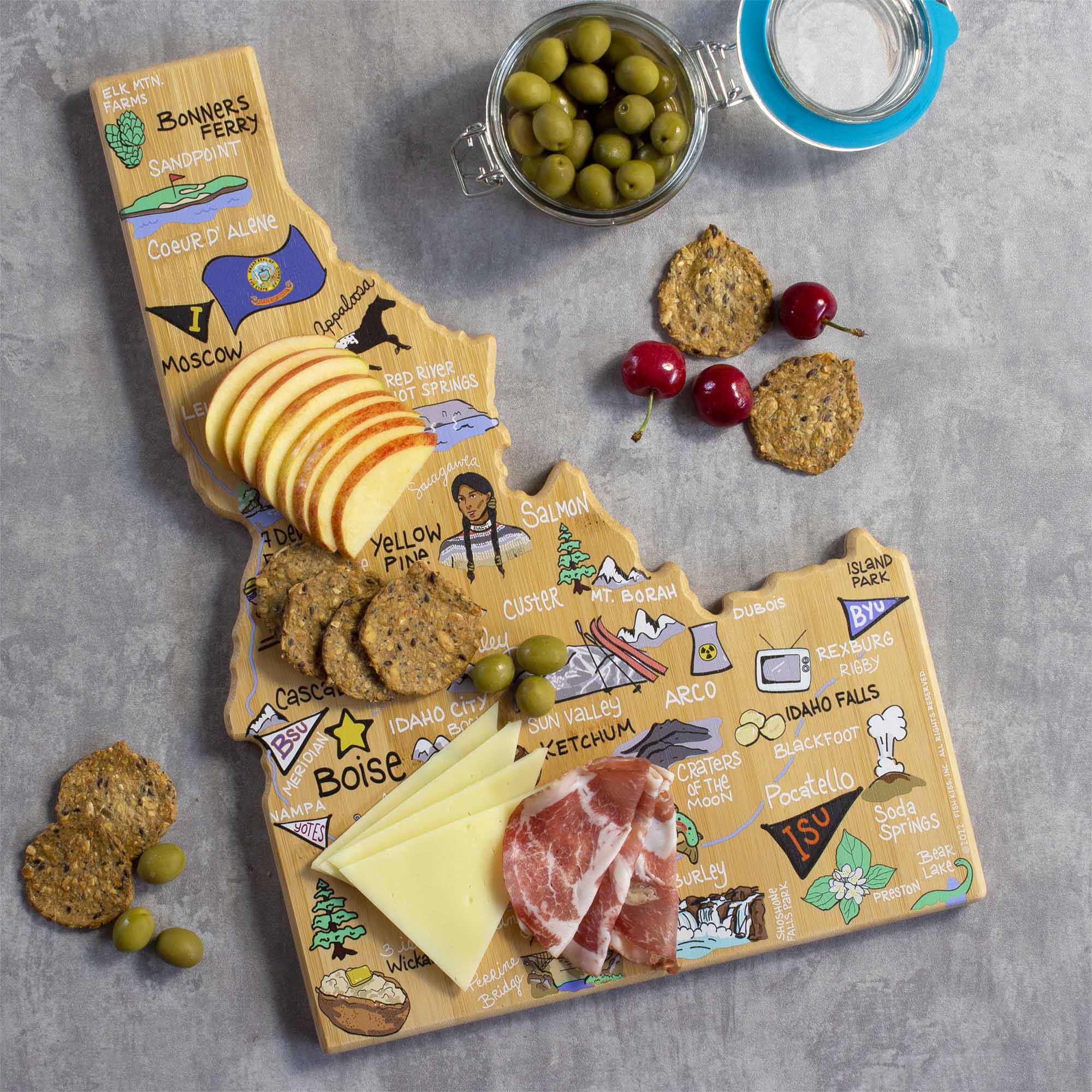 Premium Idaho Wood Cutting Board with Fish Kiss™ Artwork – Durable & Stylish Kitchen Essential for Chopping, Serving & Decor