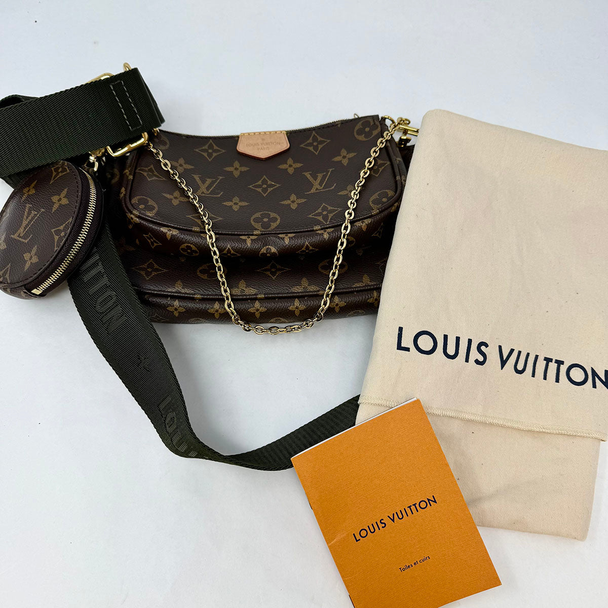 Louis Vuitton Multi Pochette Accessories Bag - Stylish Crossbody Purse for Women | Perfect for Travel, Shopping & Everyday Use