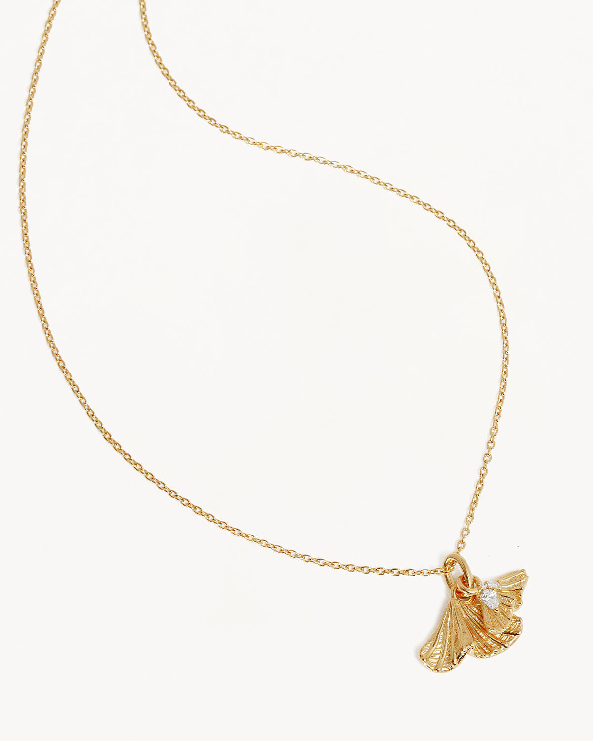 18K Gold Vermeil Ocean Whisper Necklace - Dainty Wave Pendant Jewelry for Women, Perfect Gift for Anniversary, Birthday & Valentine's Day - Ideal for Beach Weddings, Date Nights & Special Occasions