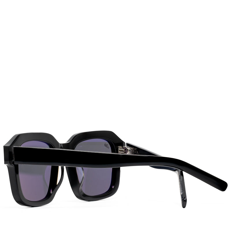Akila Vera Sunglasses - Polarized UV Protection - Black Frame & Black Lenses for Men & Women - Perfect for Driving, Beach & Outdoor Activities